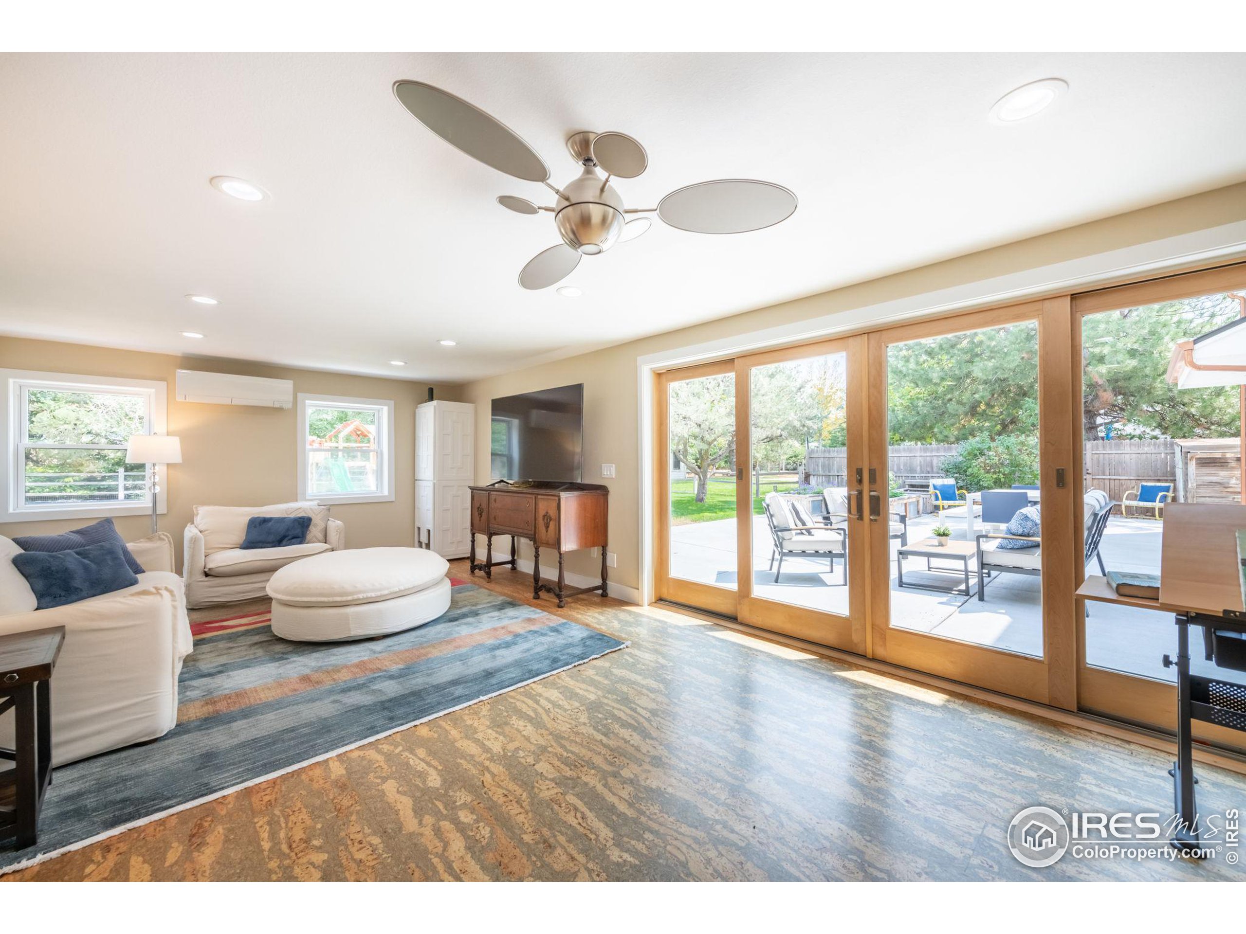 890 Cypress Dr