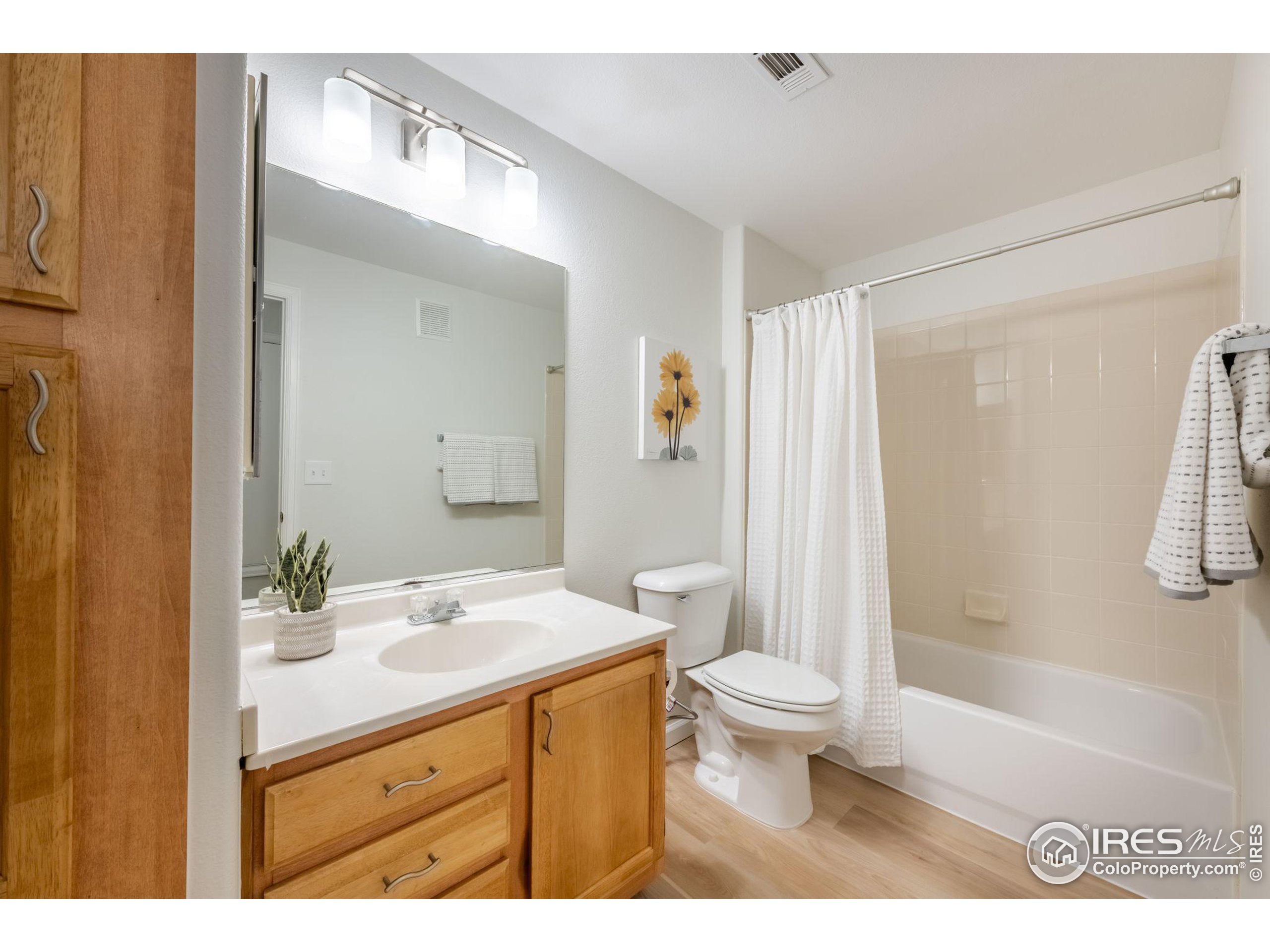 1090 Opal St 103