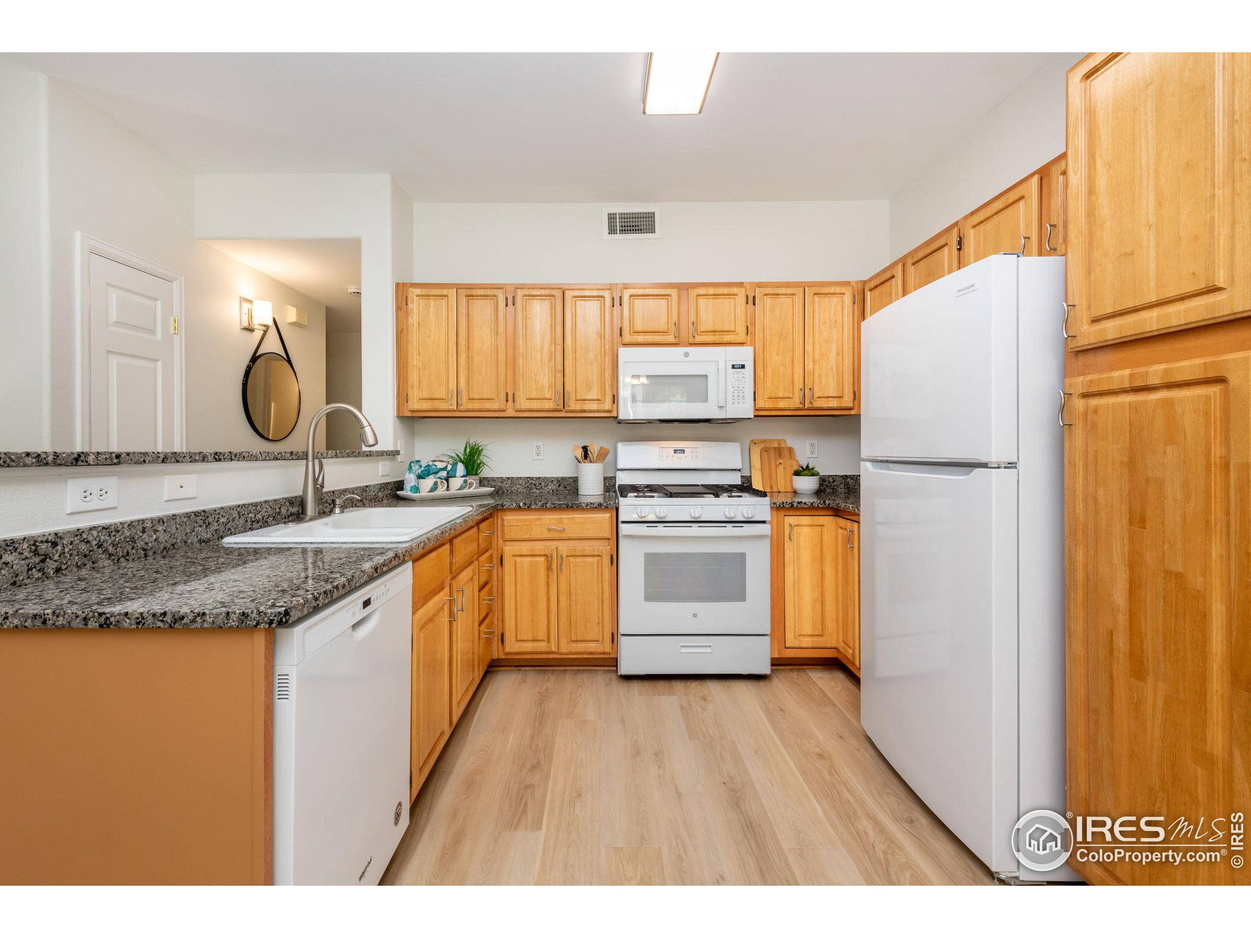 1090 Opal St 103