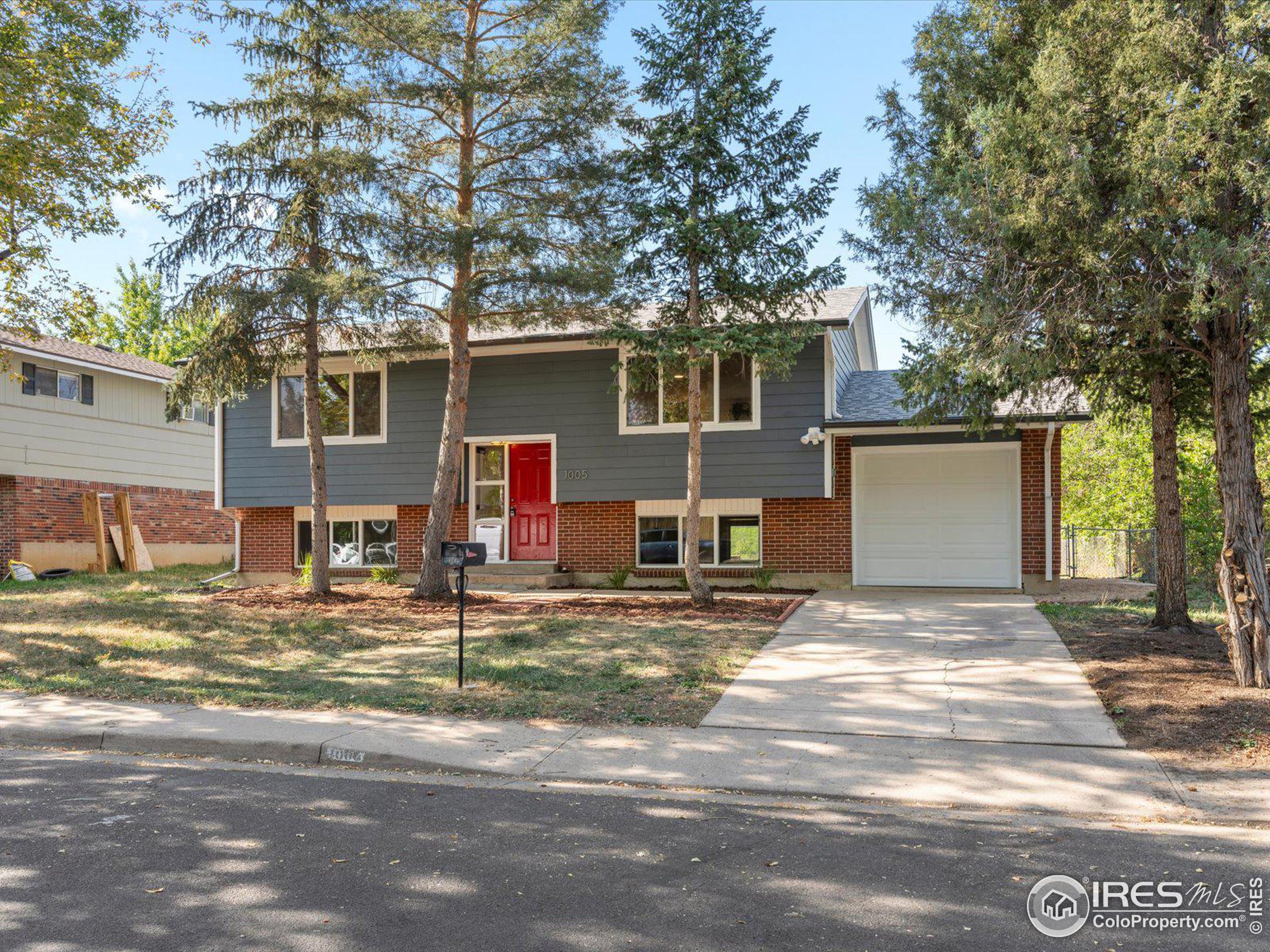 1005 Waite Dr