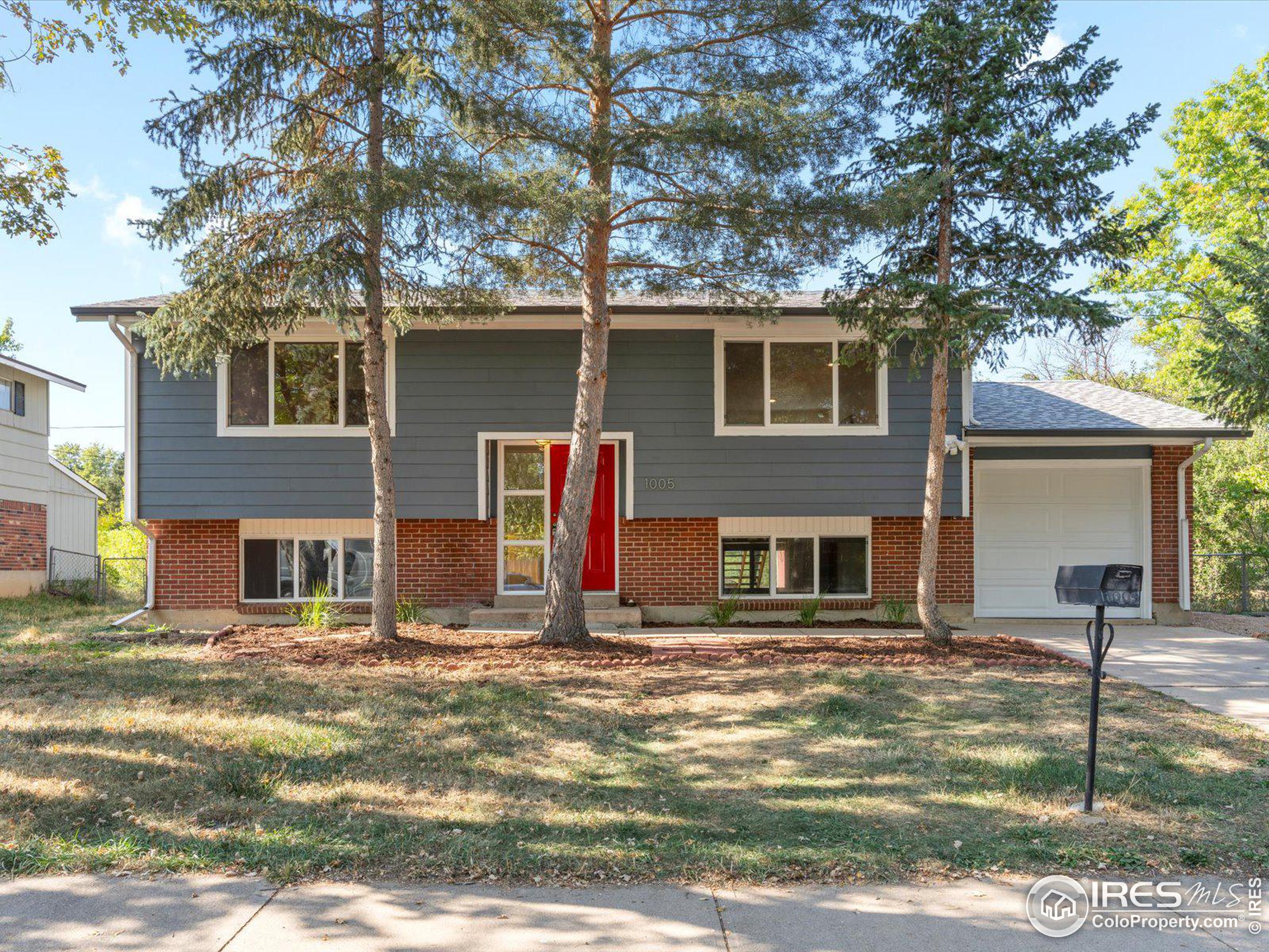 1005 Waite Dr