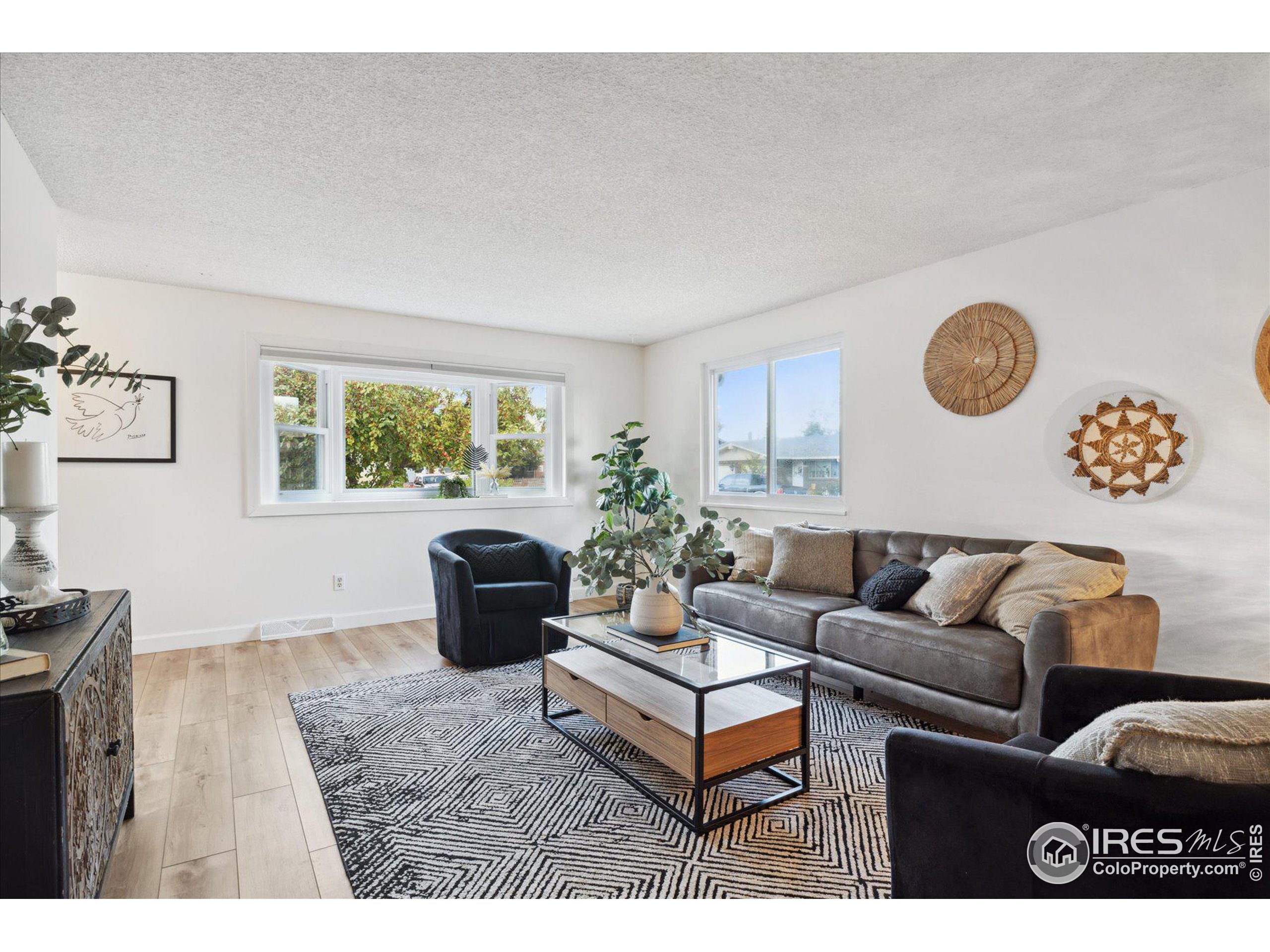 907 Bragg Pl
