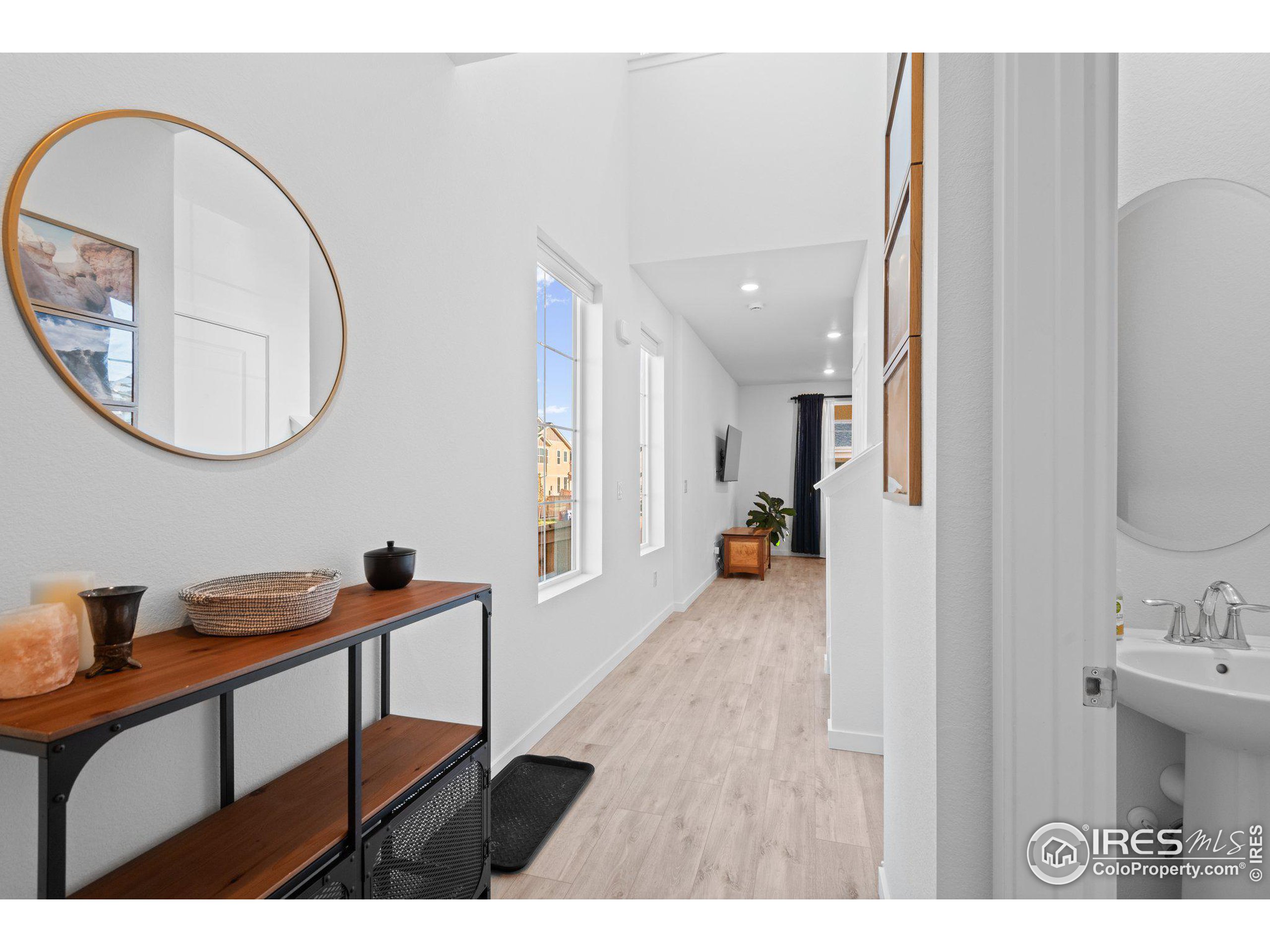 660 Eldorado Dr