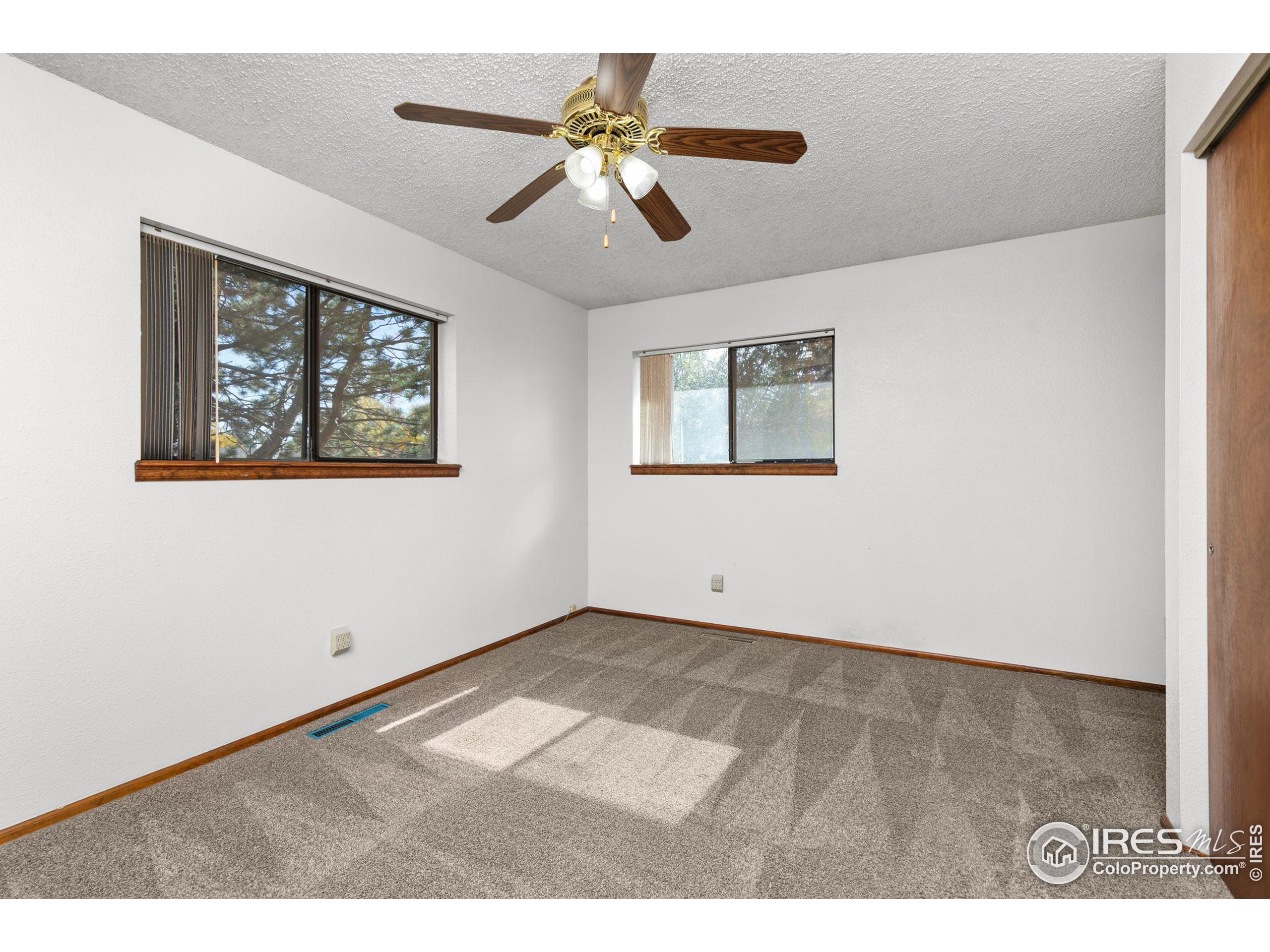 1130 Juliana Dr