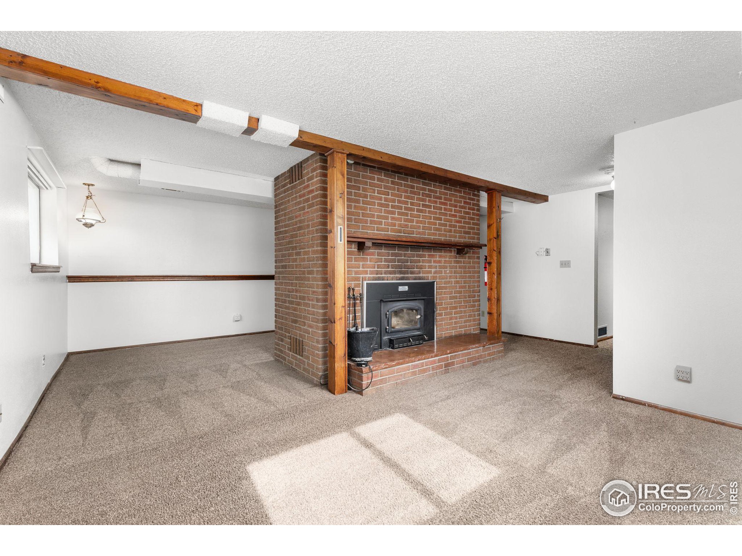 1130 Juliana Dr