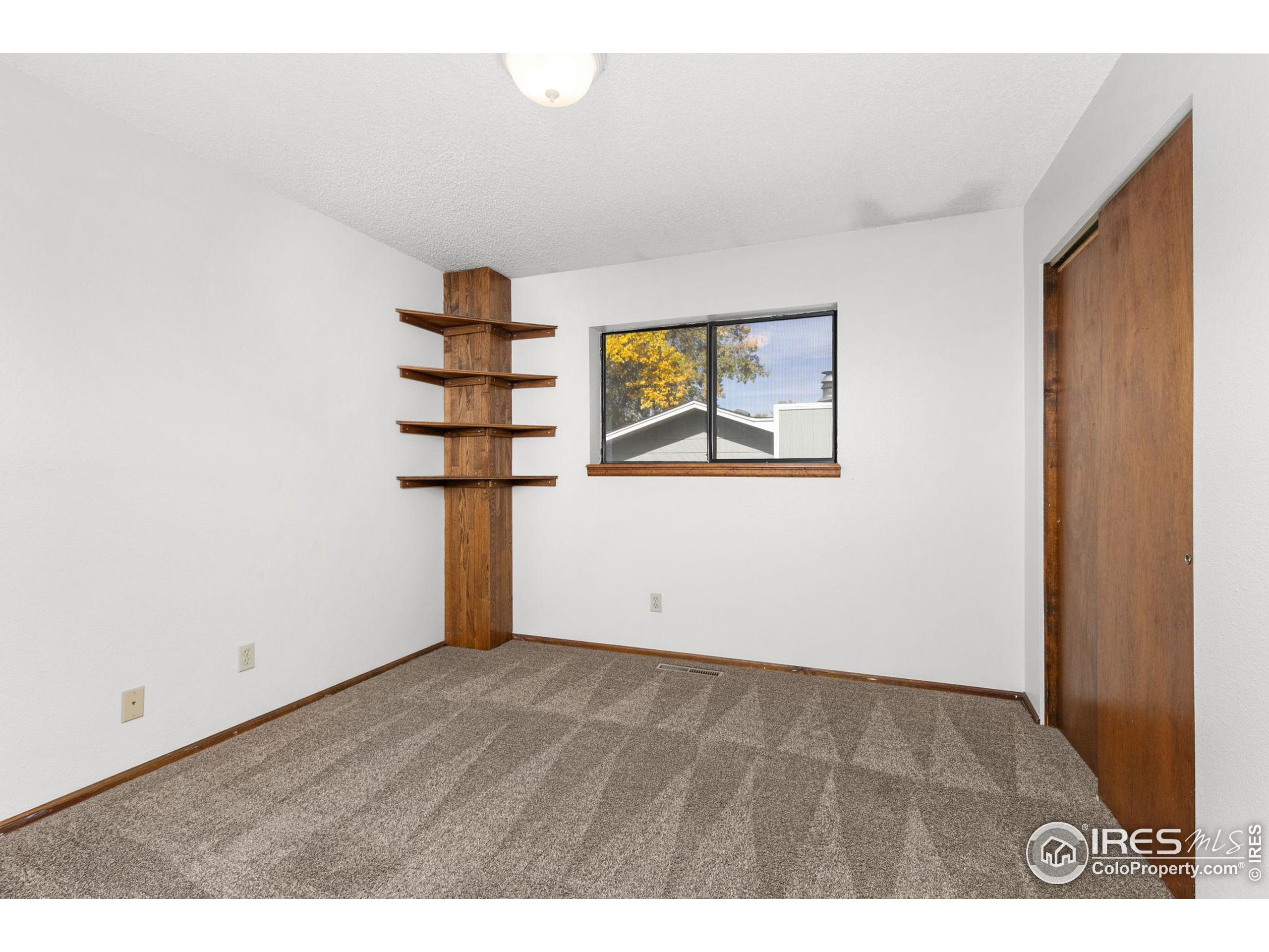 1130 Juliana Dr