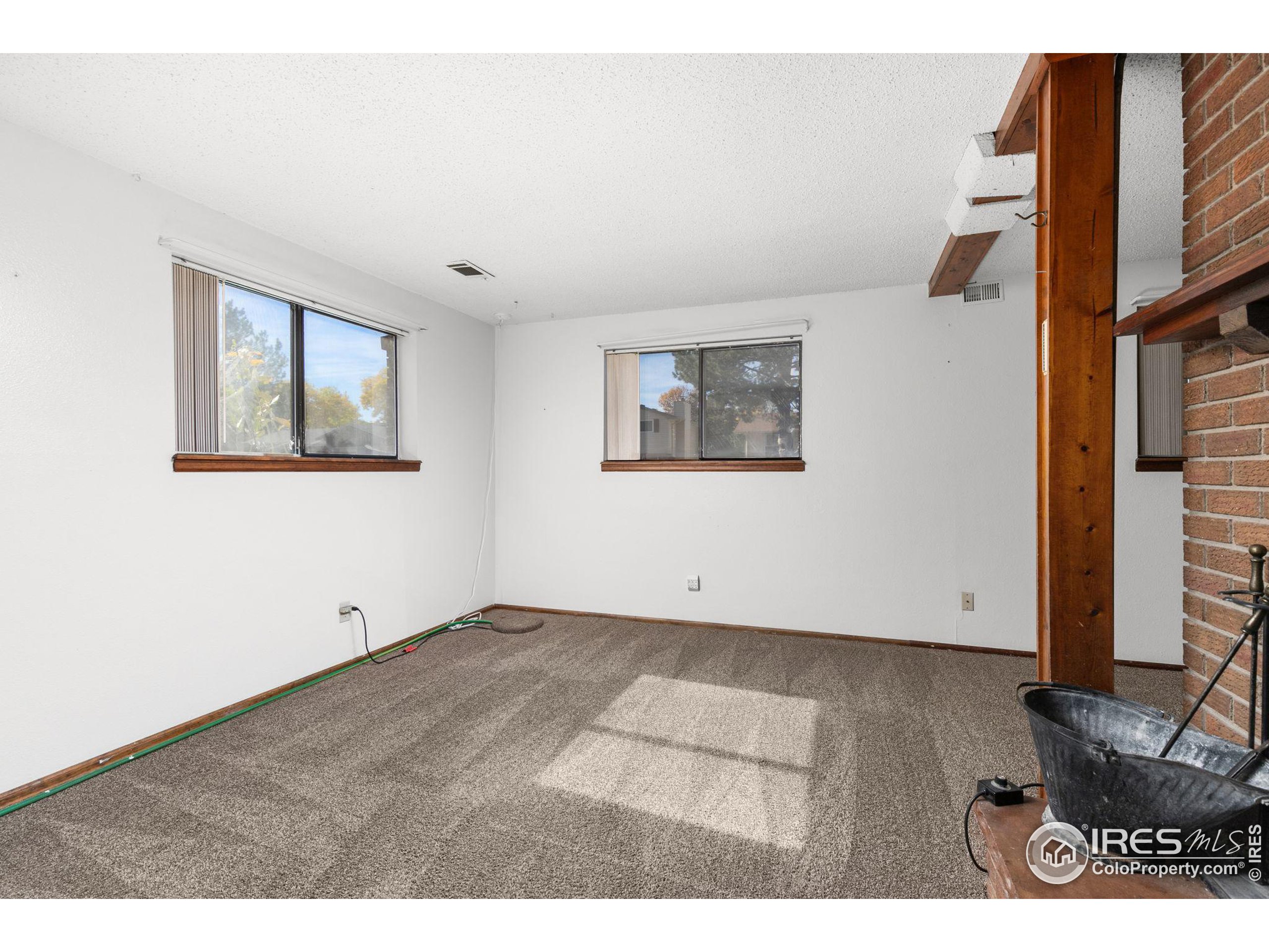 1130 Juliana Dr