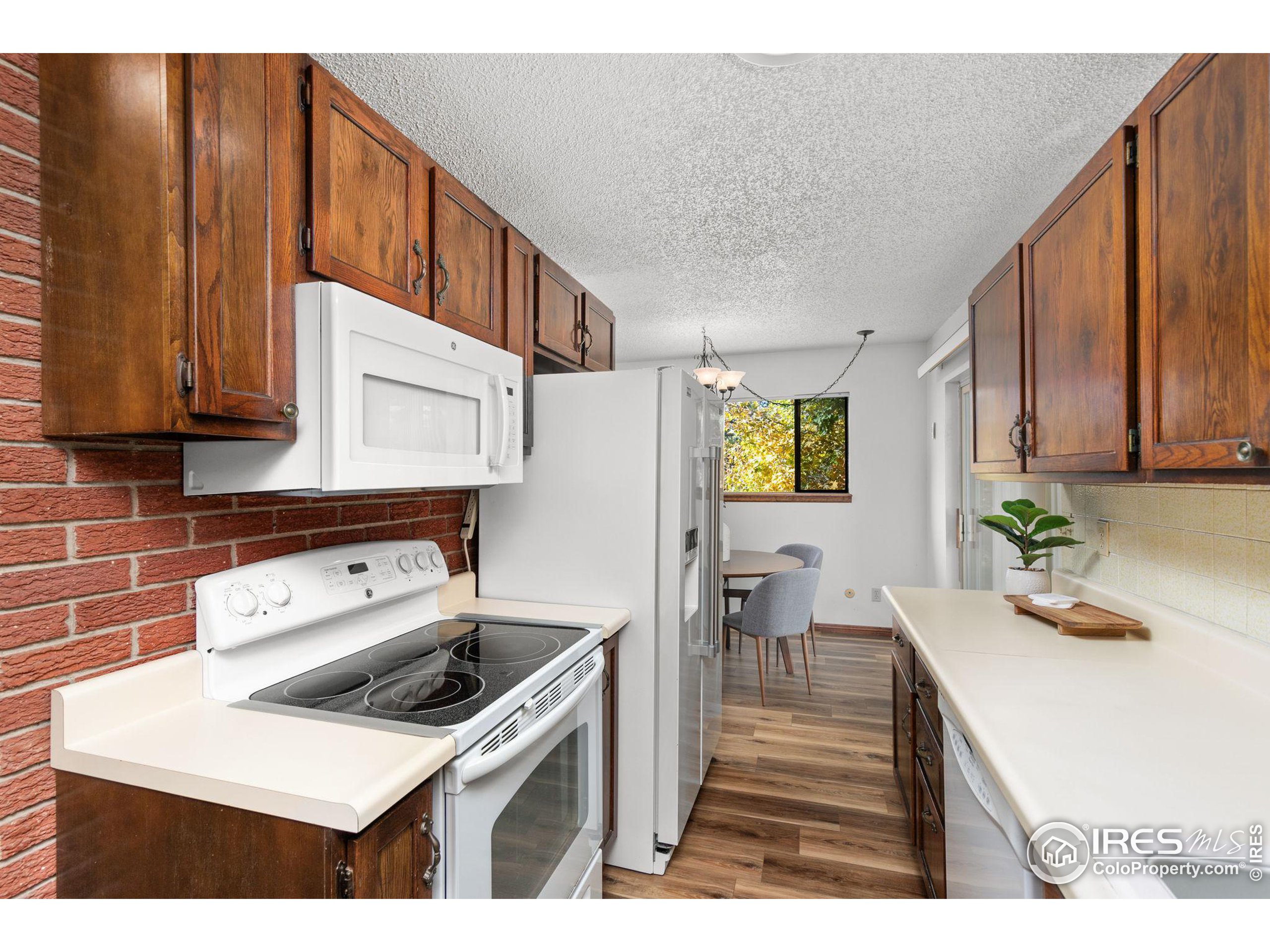 1130 Juliana Dr