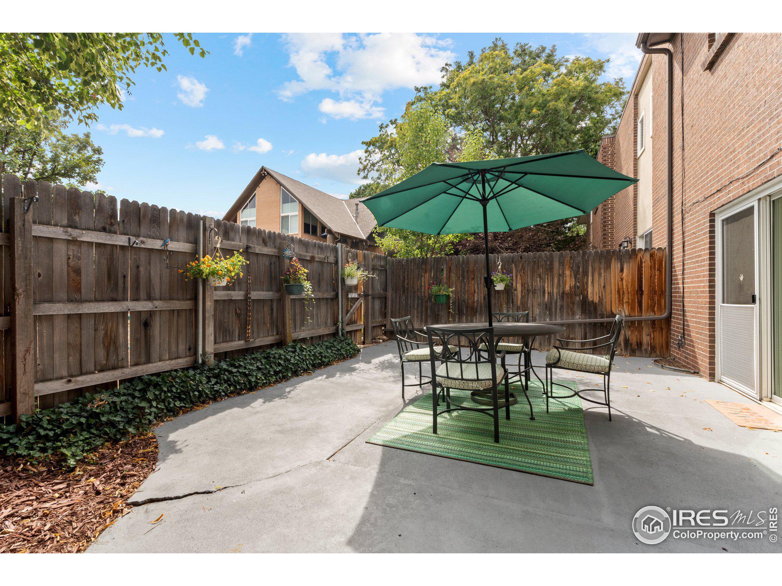 1419 Bradley Dr