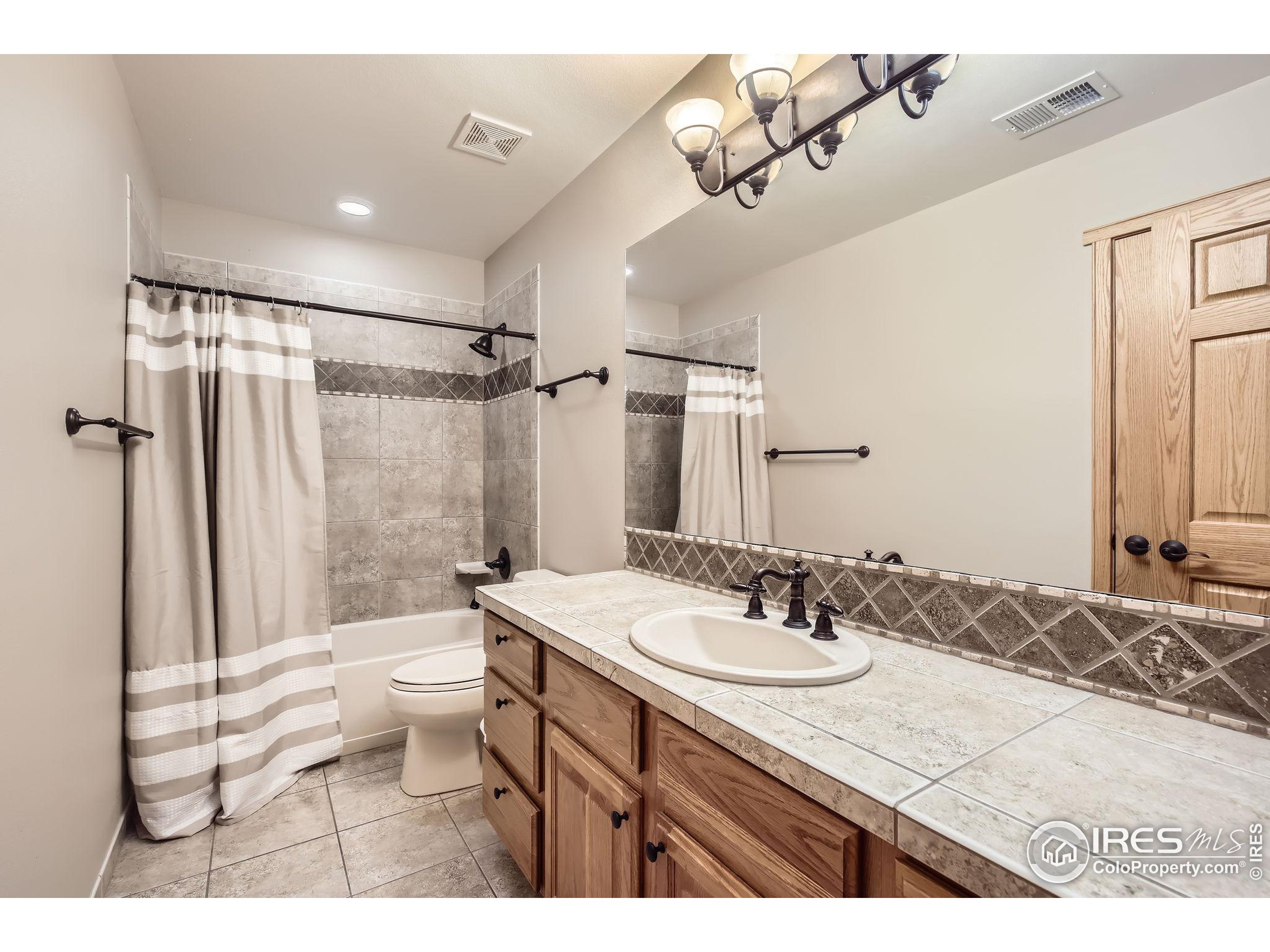 609 Park River Pl