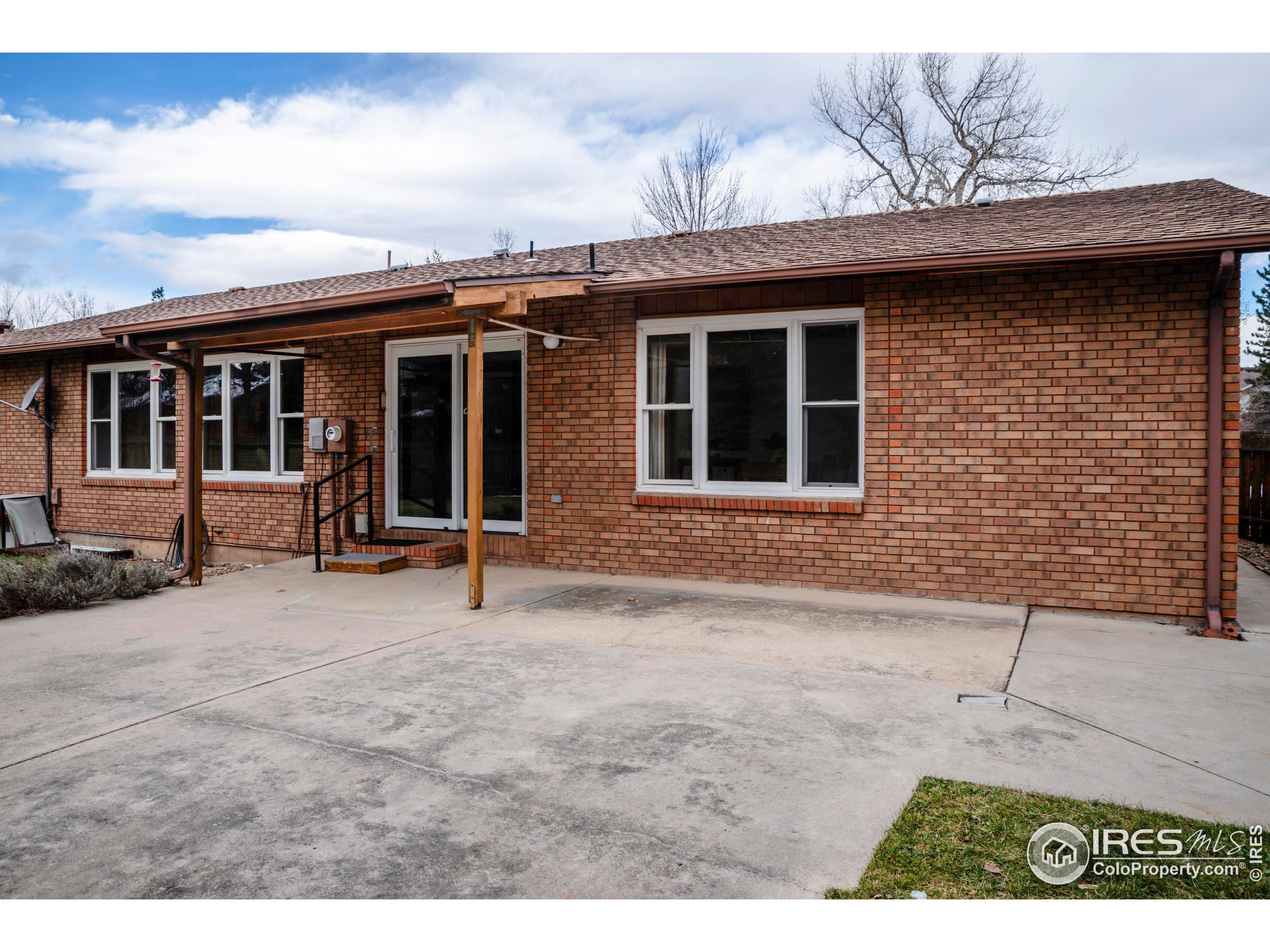 1760 Hawthorn Pl