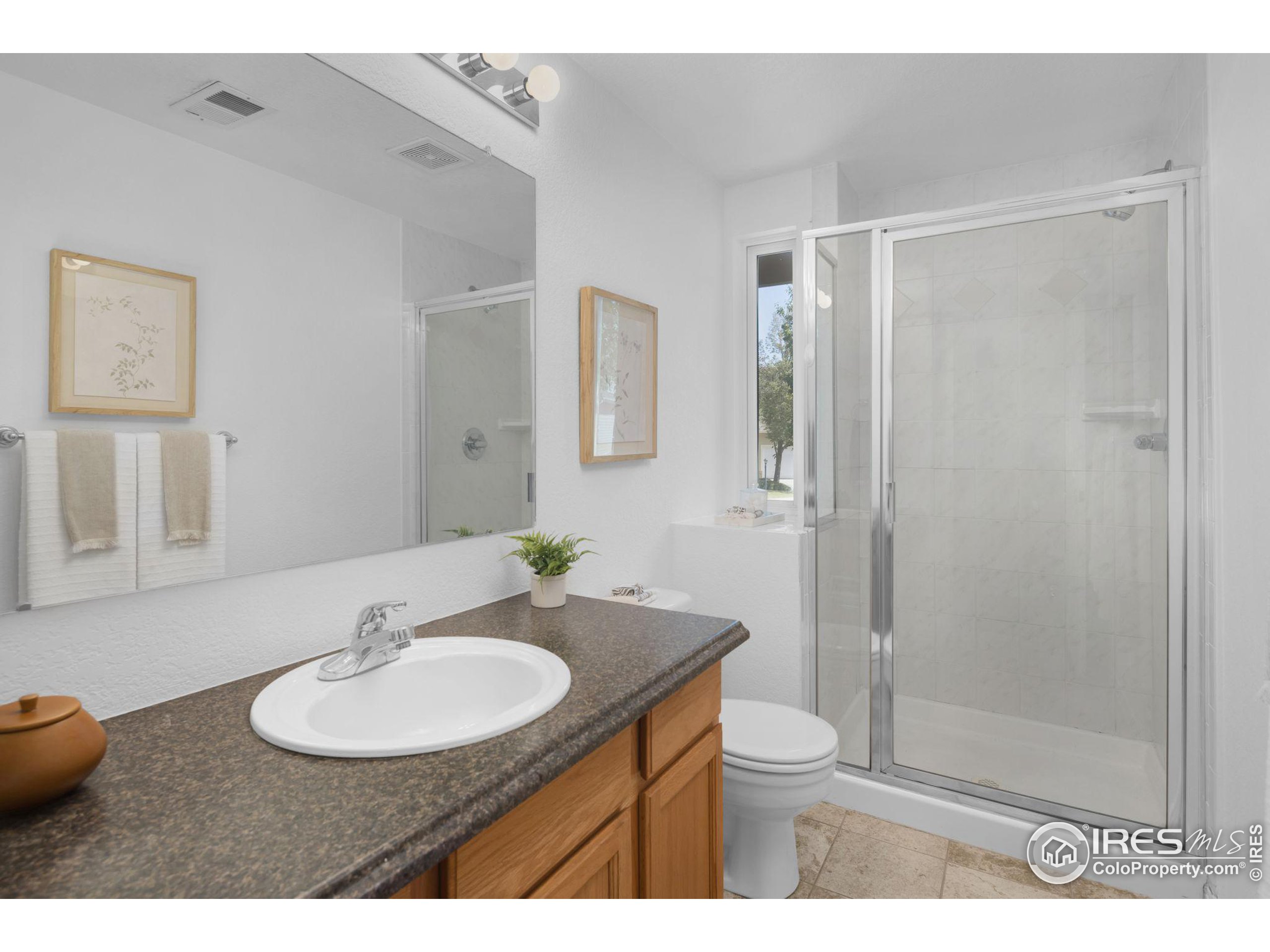 1640 Rockview Cir