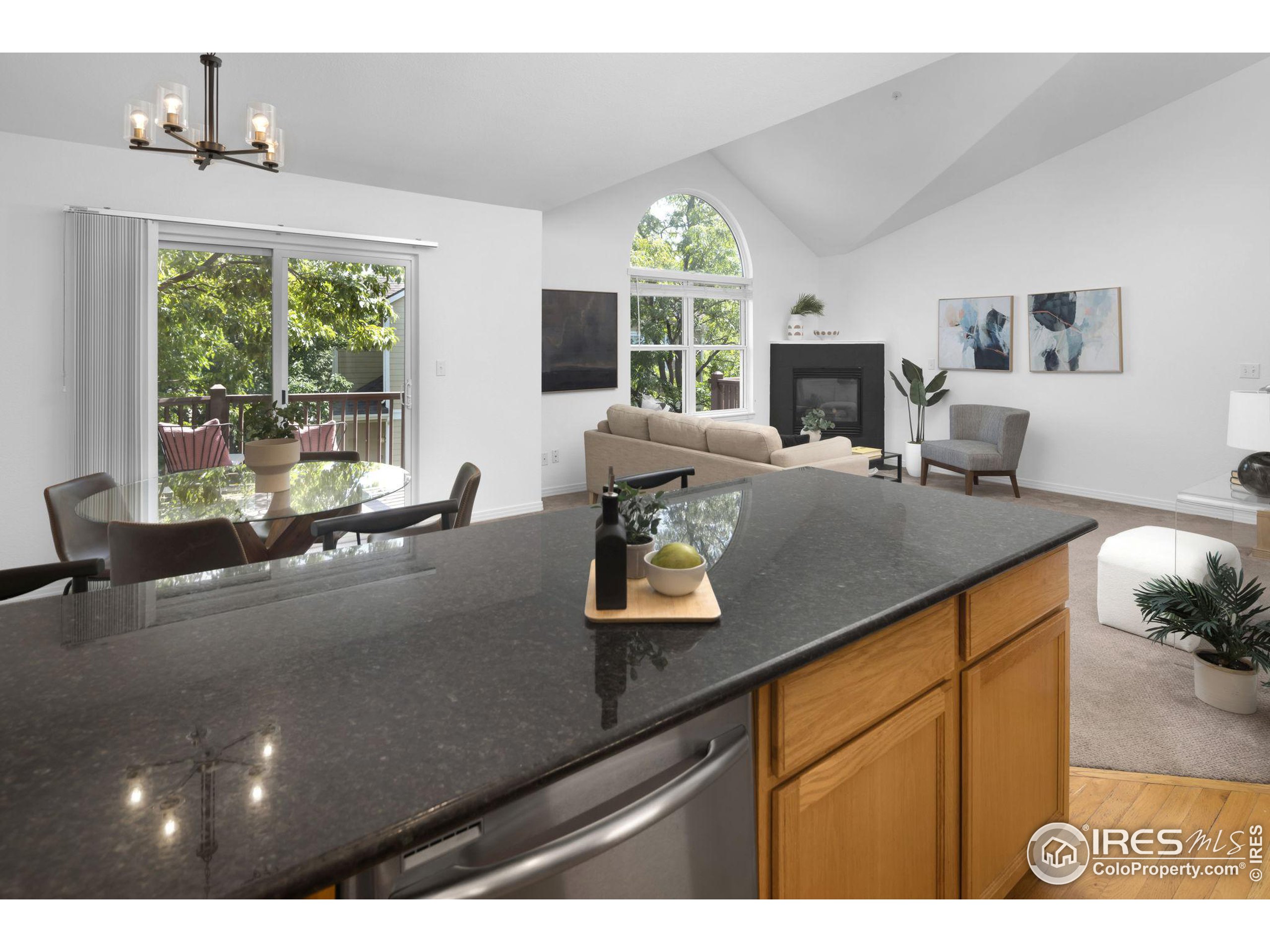 1640 Rockview Cir