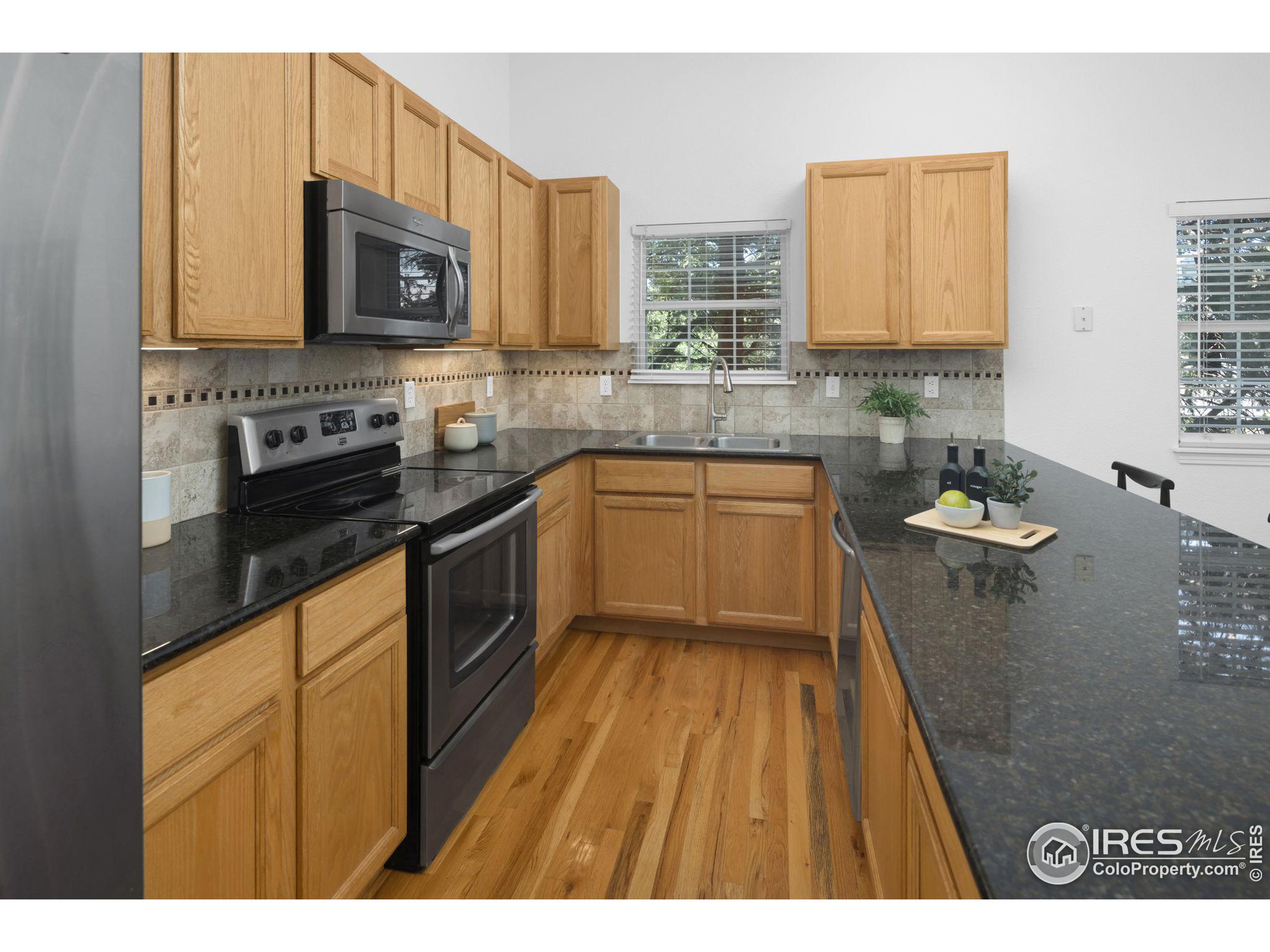 1640 Rockview Cir