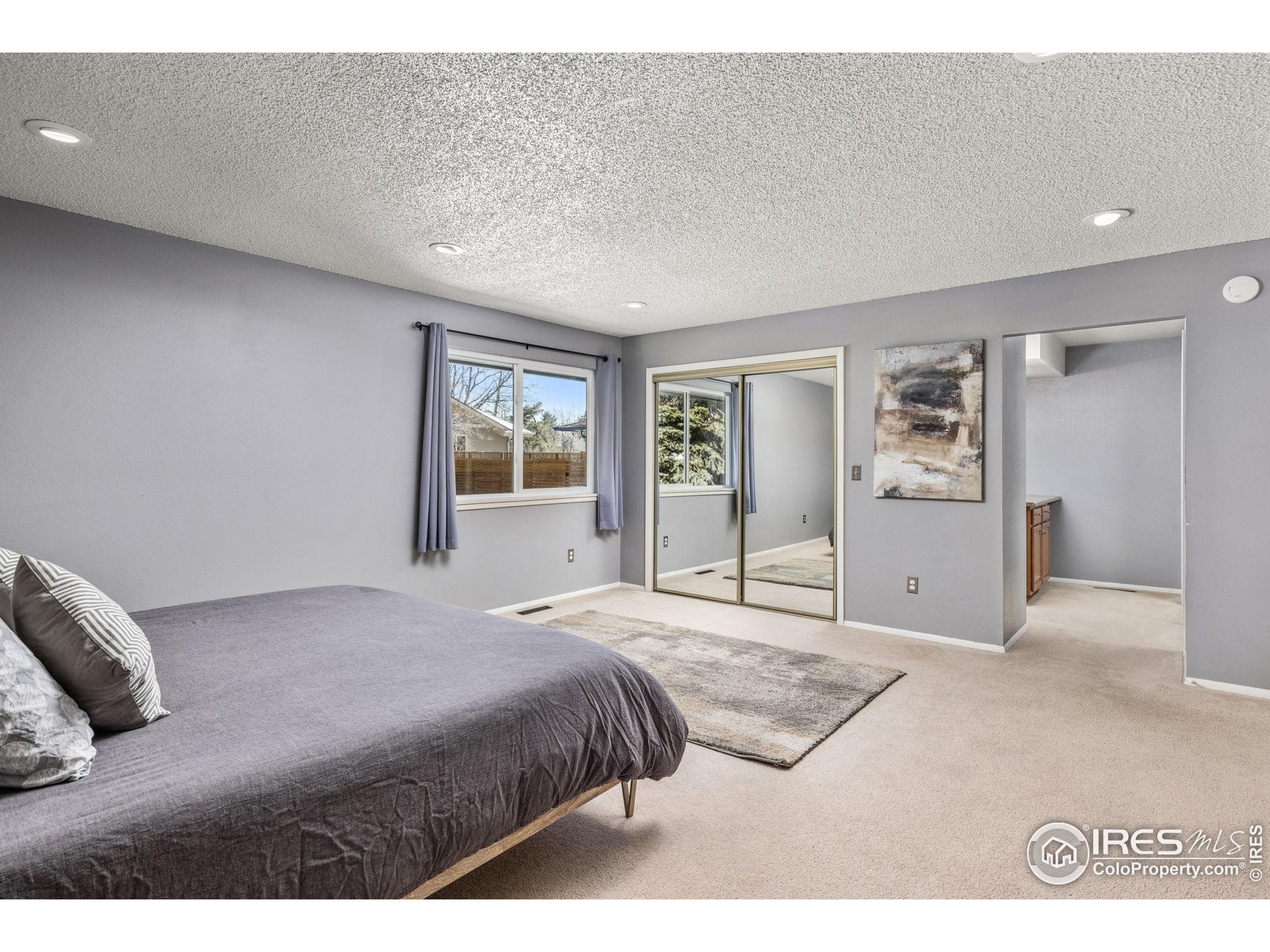 200 Fox Dr