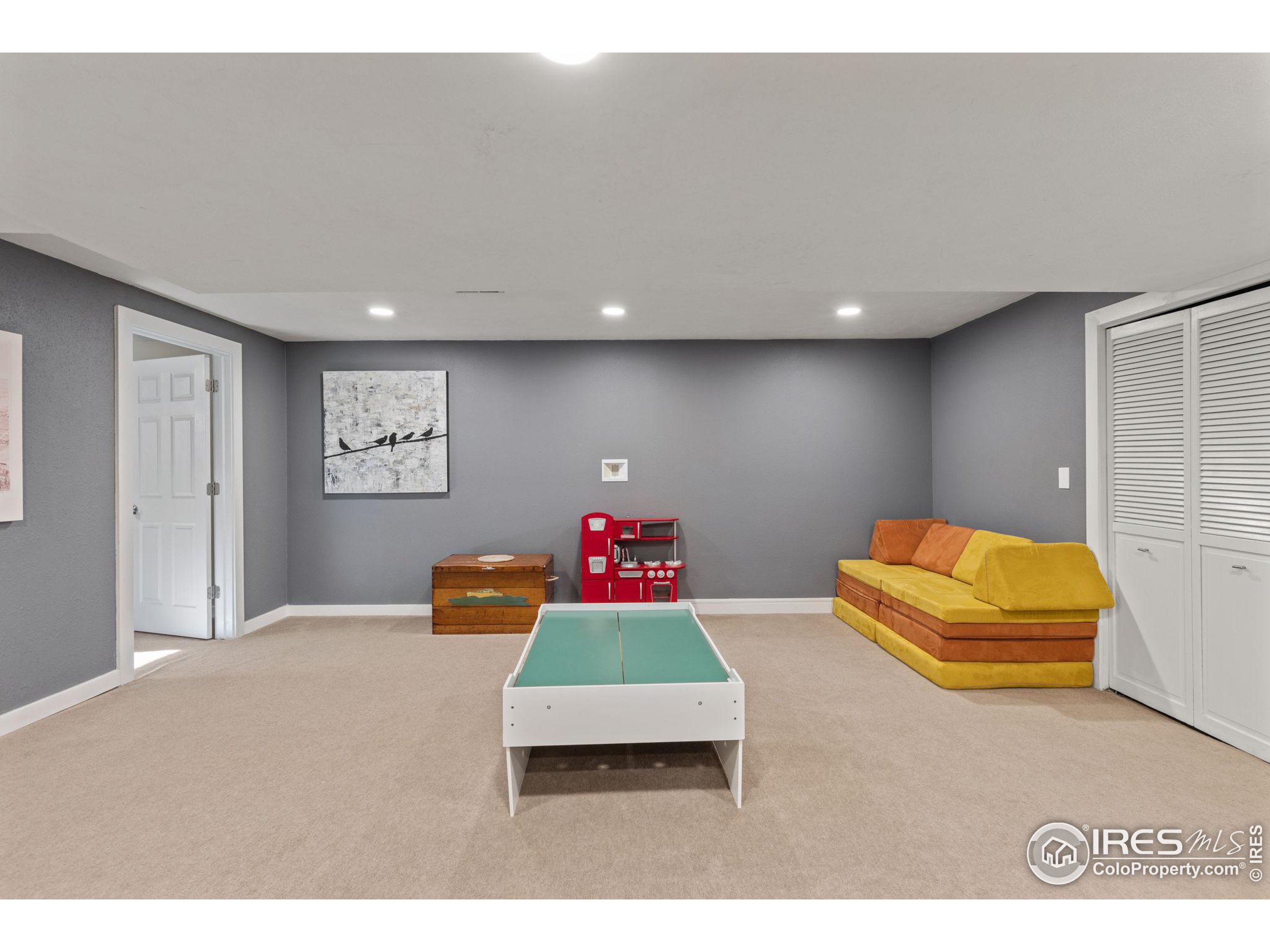 200 Fox Dr