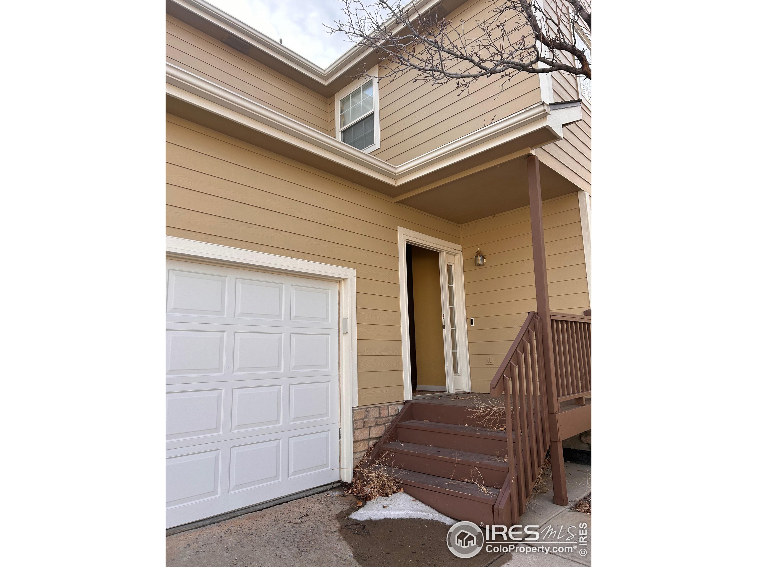 1695 Rockview Cir