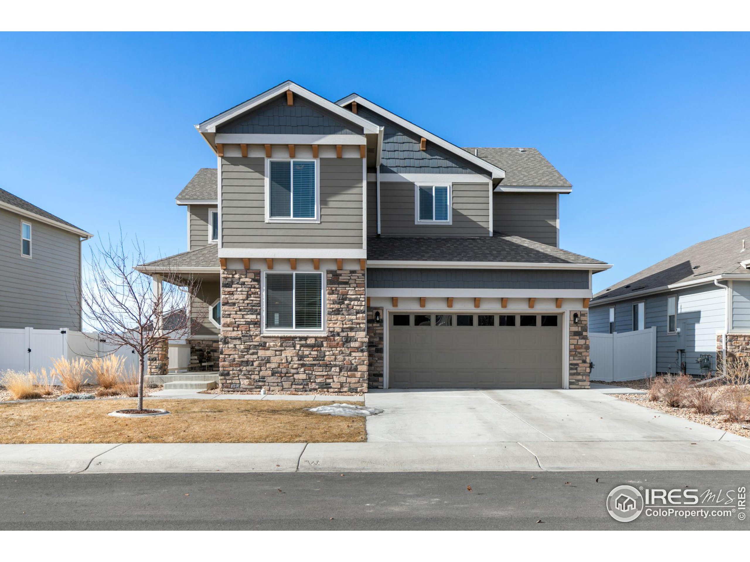 723 Vermilion Peak Ct