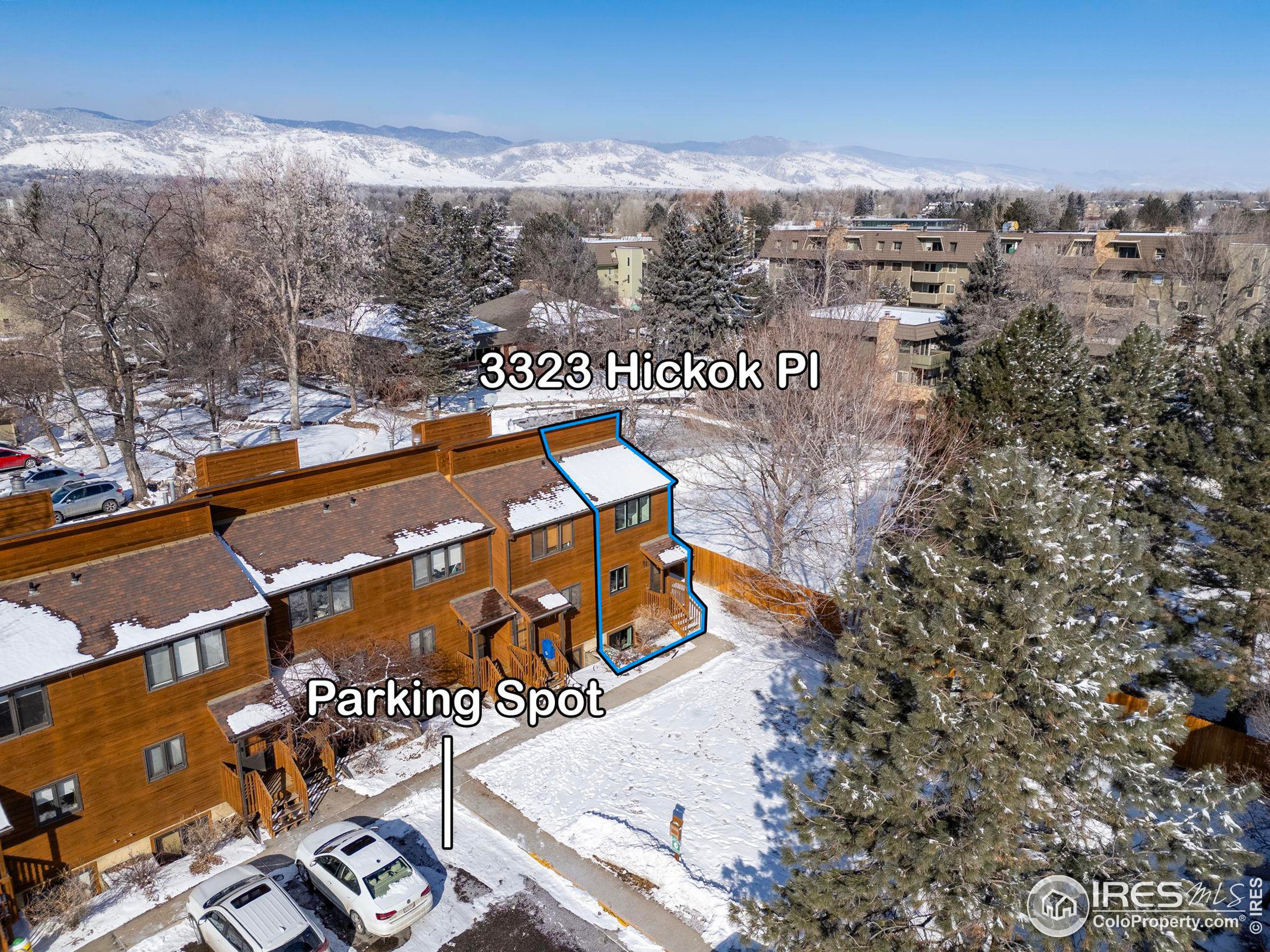 3323 Hickok Pl