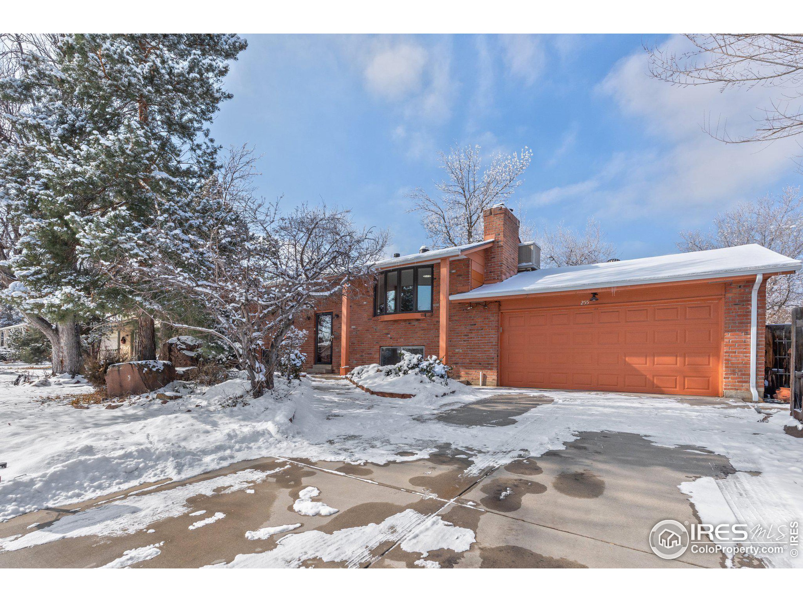 255 Iroquois Dr