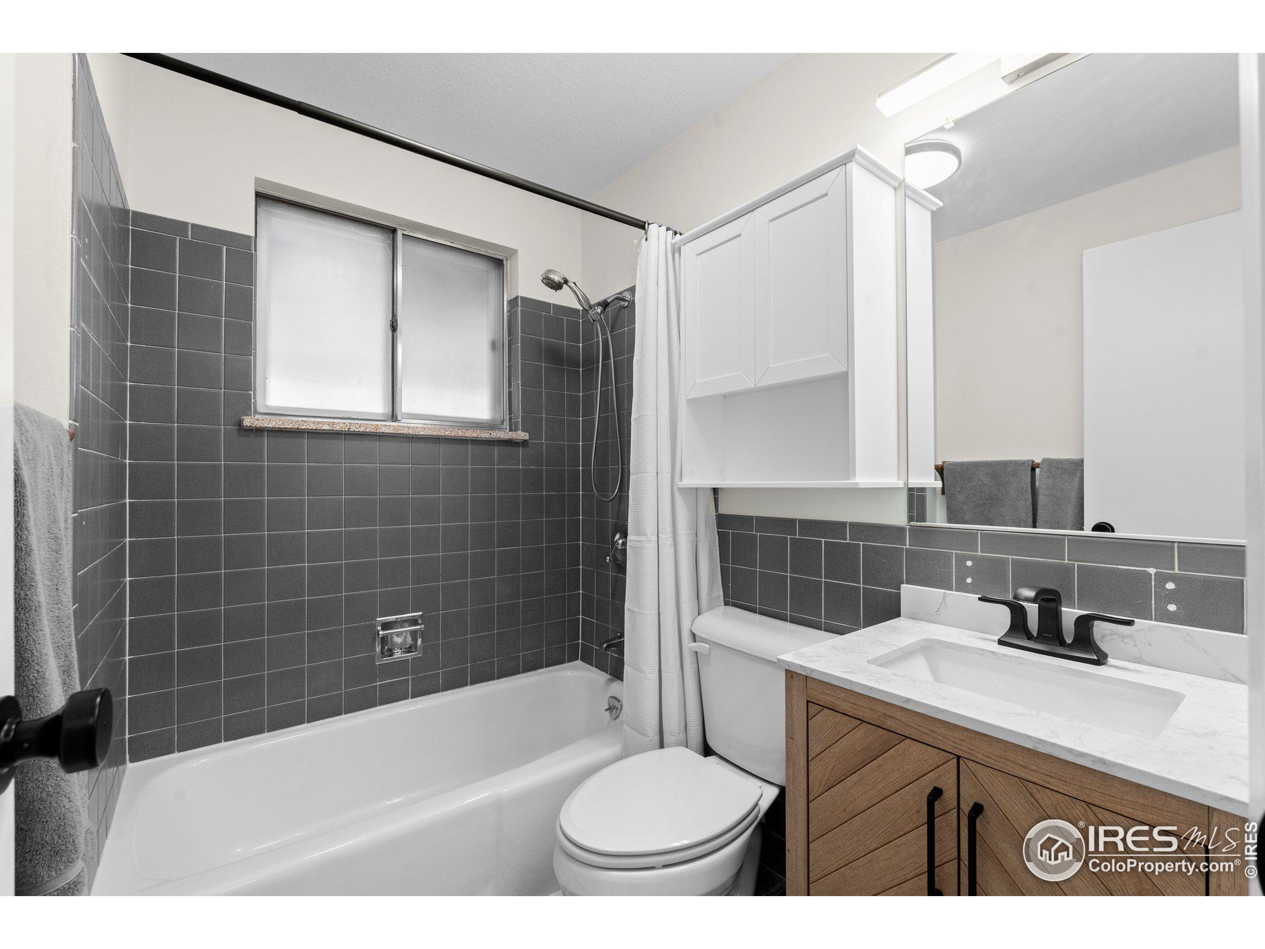 255 Iroquois Dr