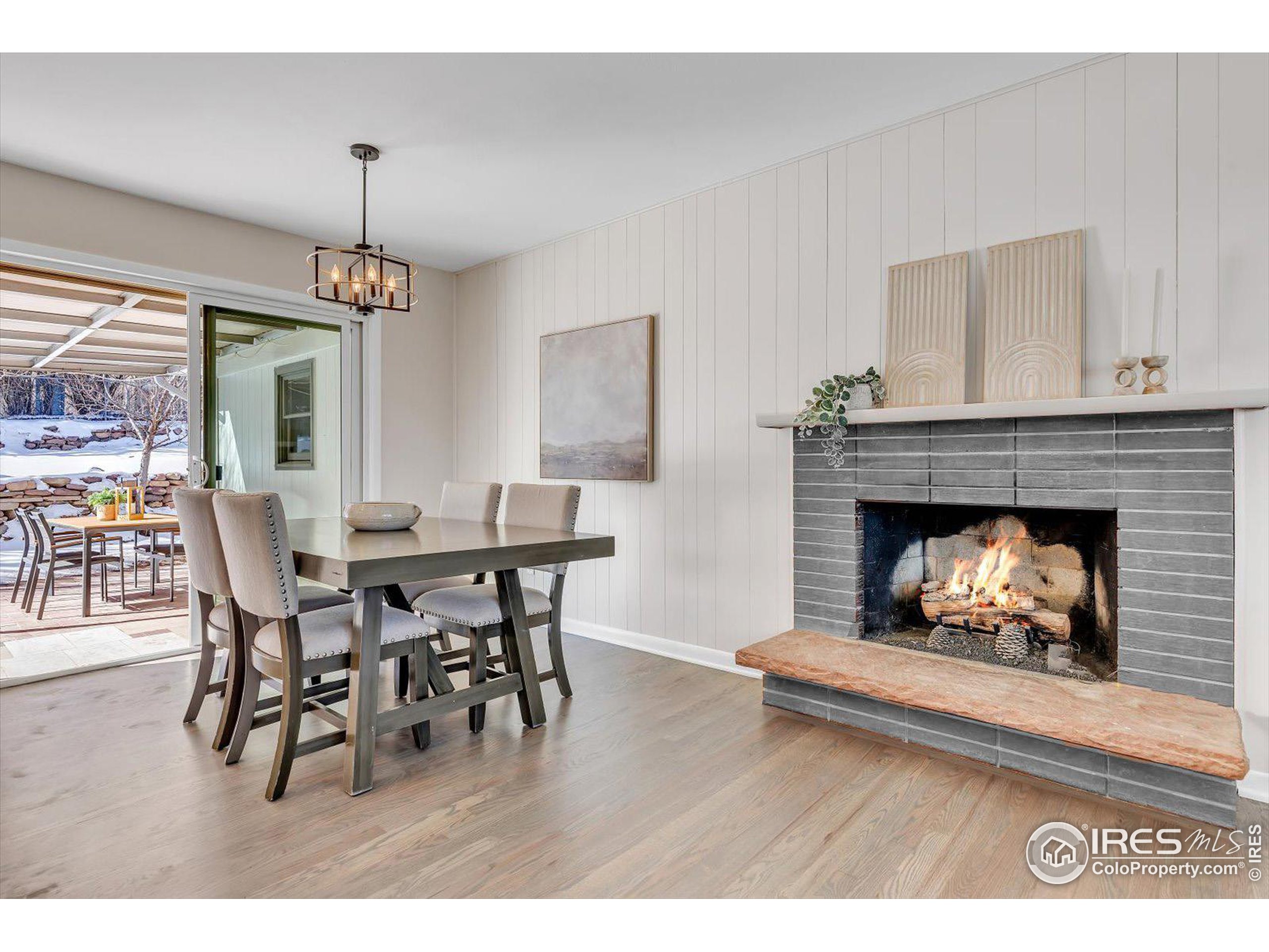845 Hartford Dr