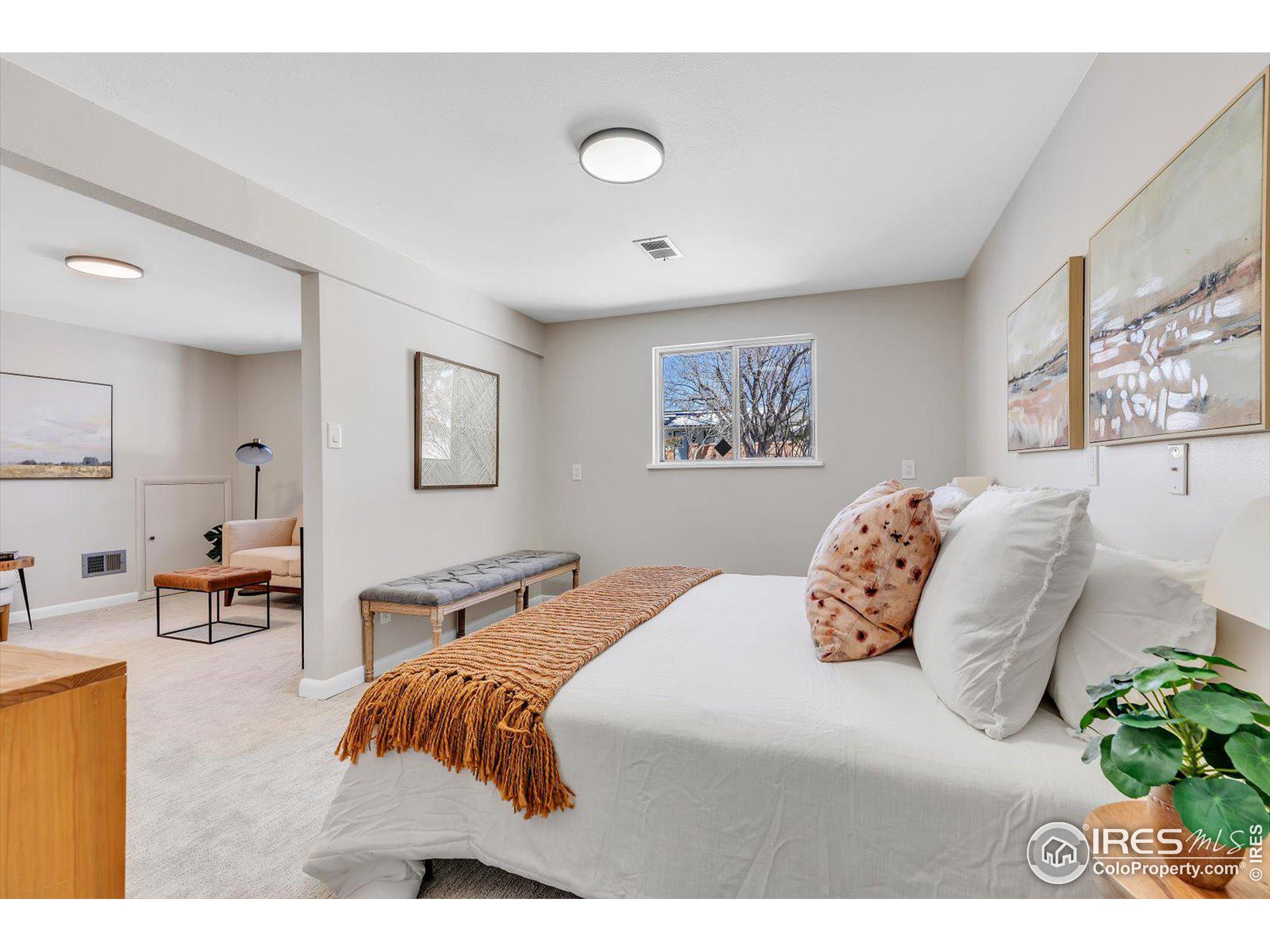845 Hartford Dr