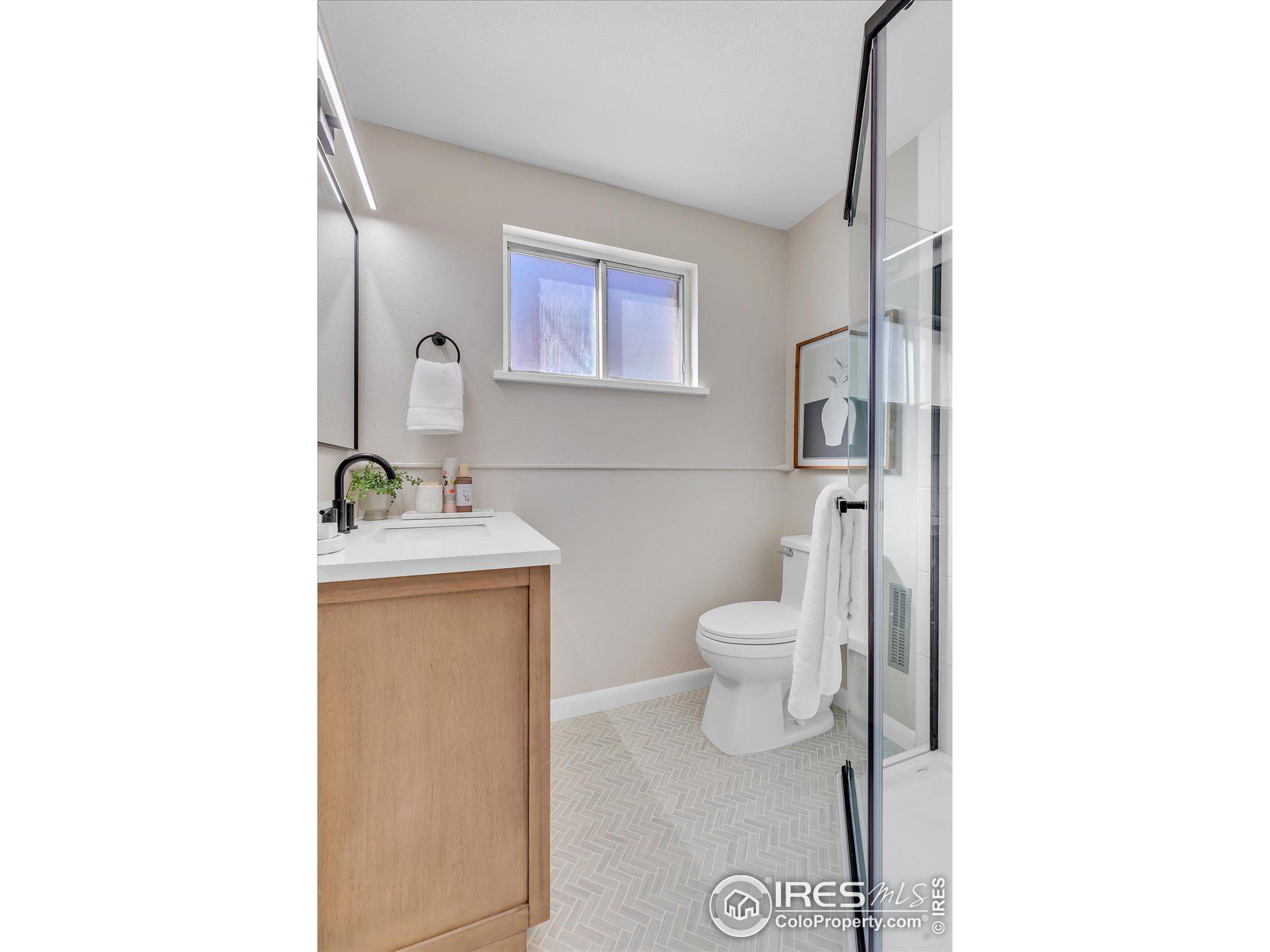 845 Hartford Dr