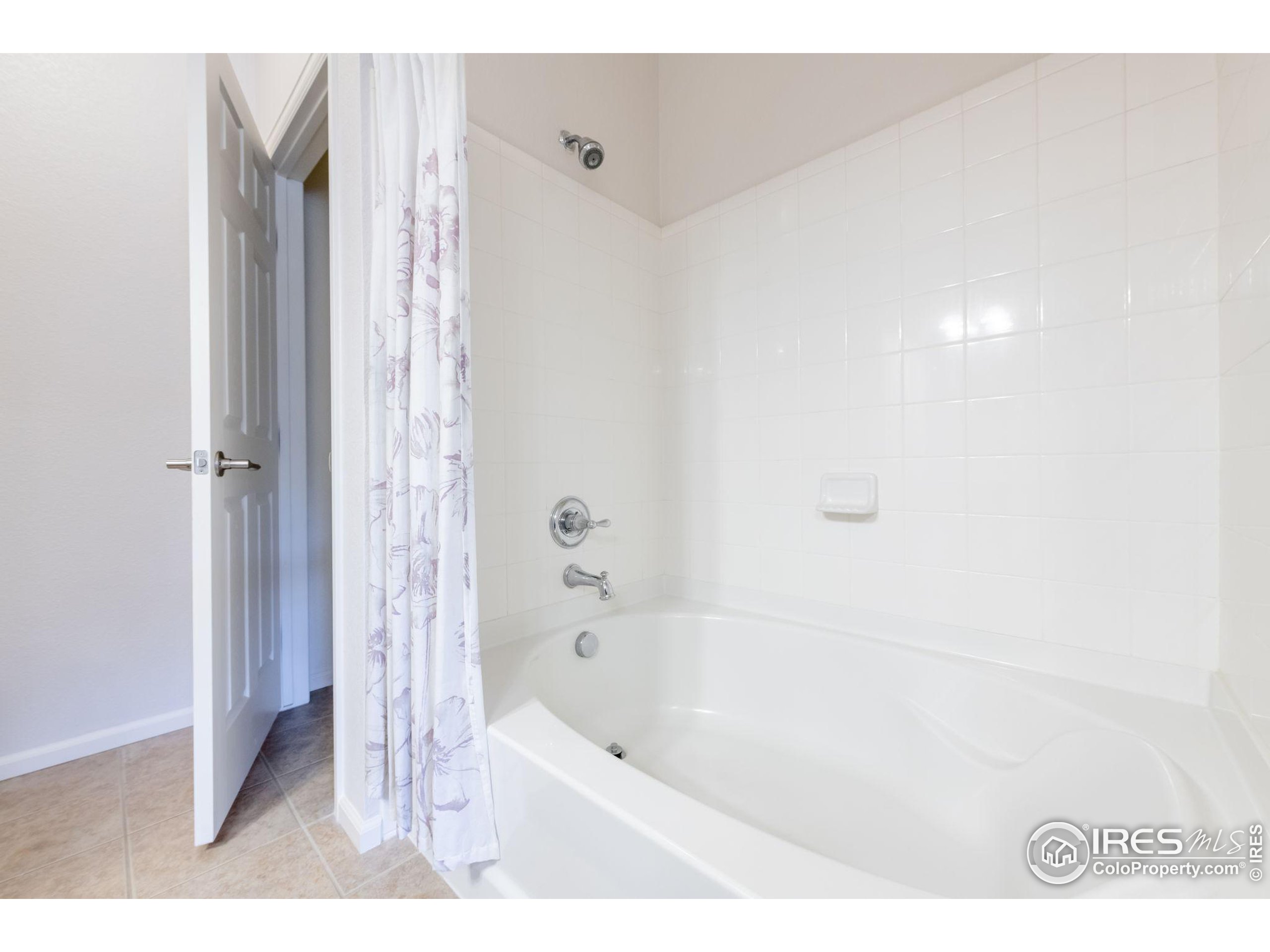 3100 Blue Sky Cir 14-205
