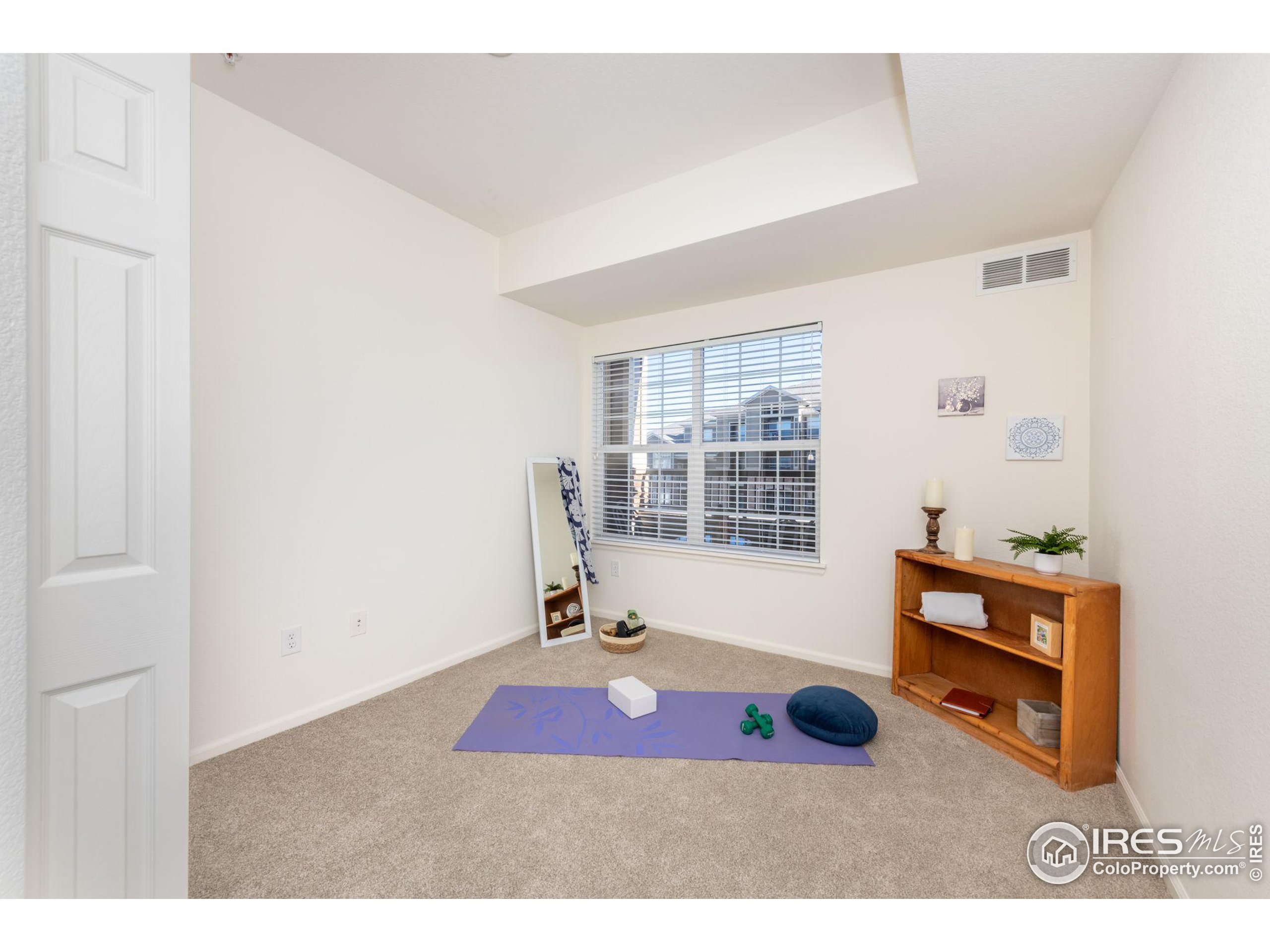 3100 Blue Sky Cir 14-205