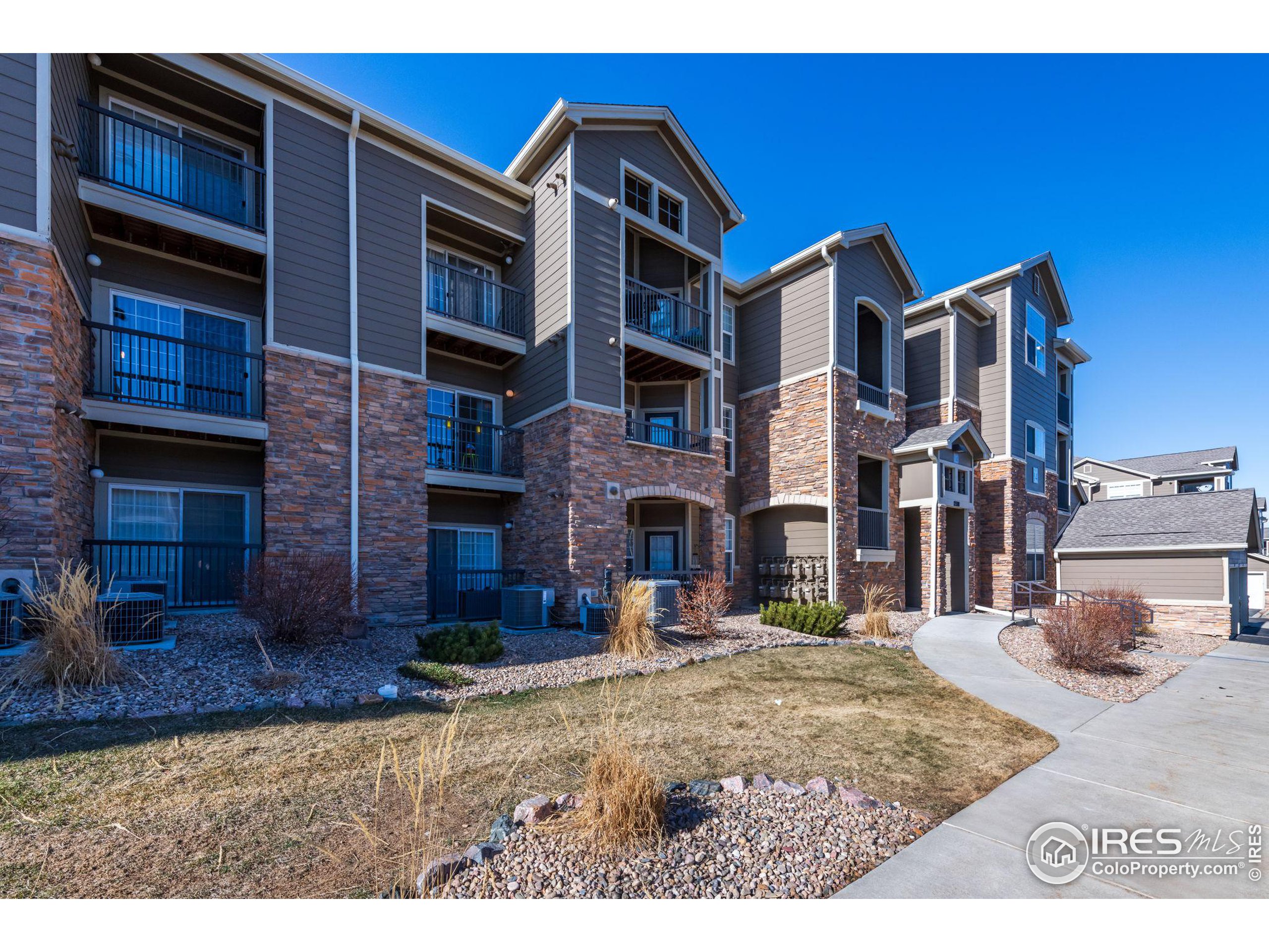 3100 Blue Sky Cir 14-205
