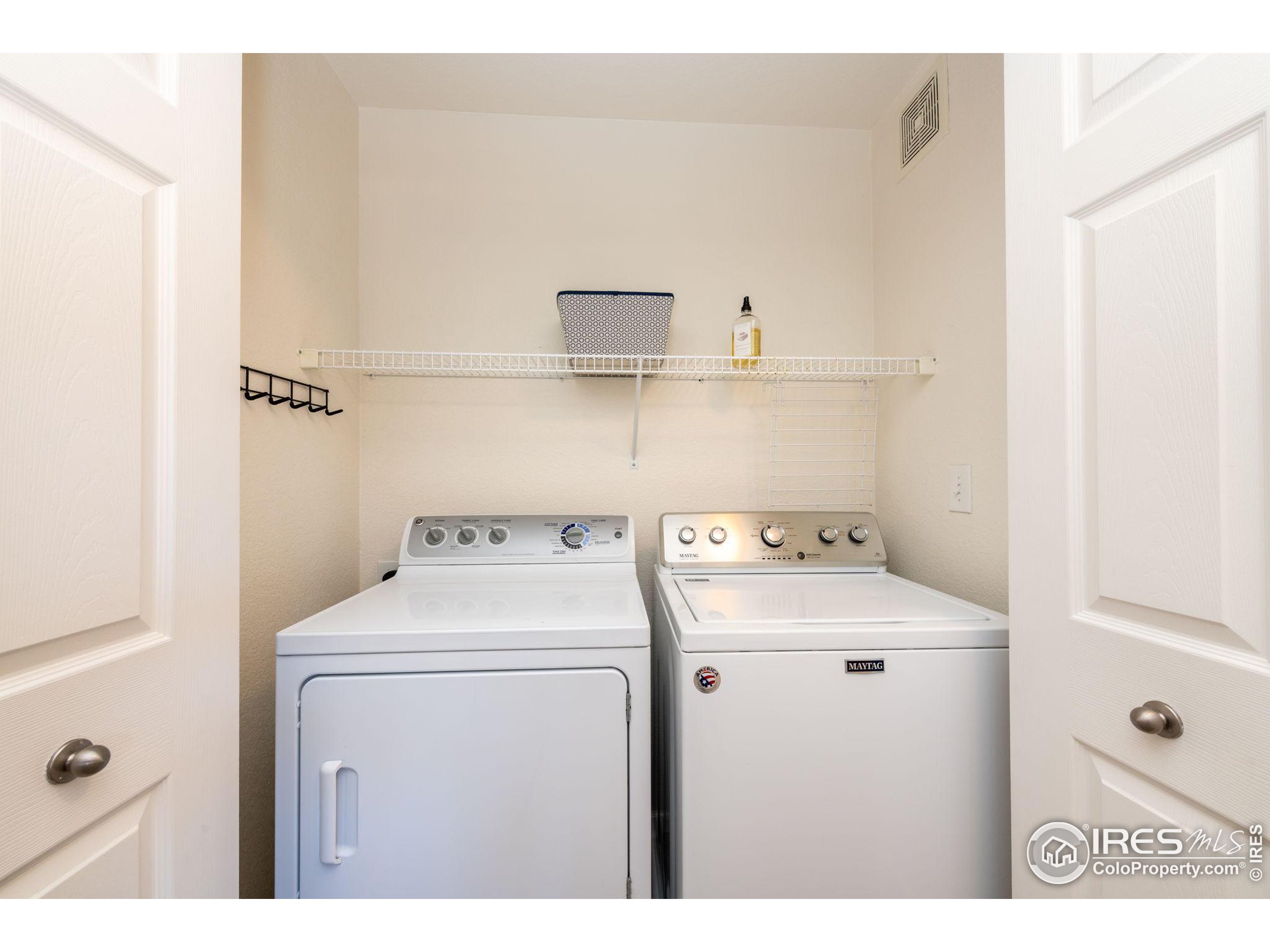 3100 Blue Sky Cir 14-205
