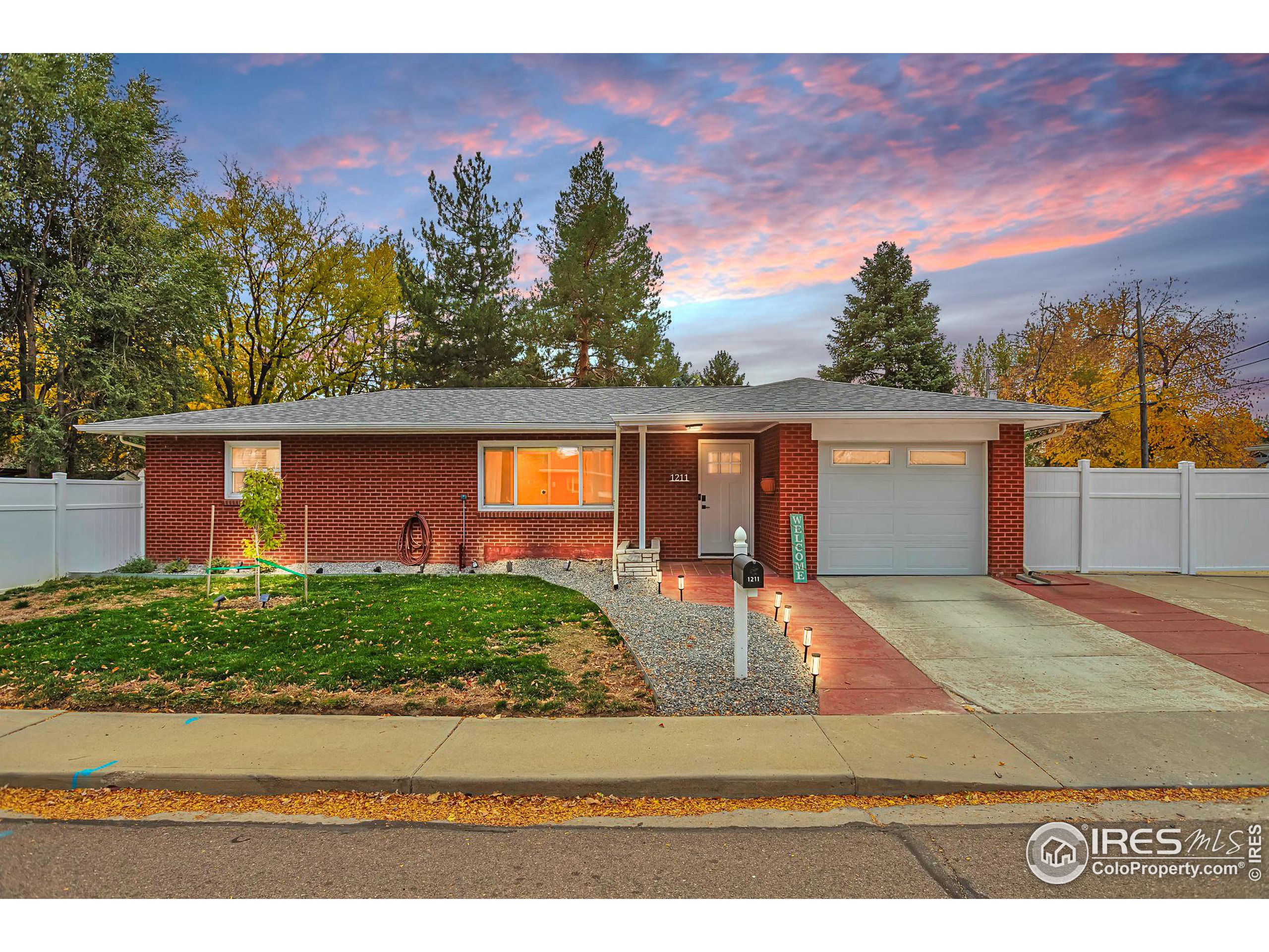 1211 16th Ave