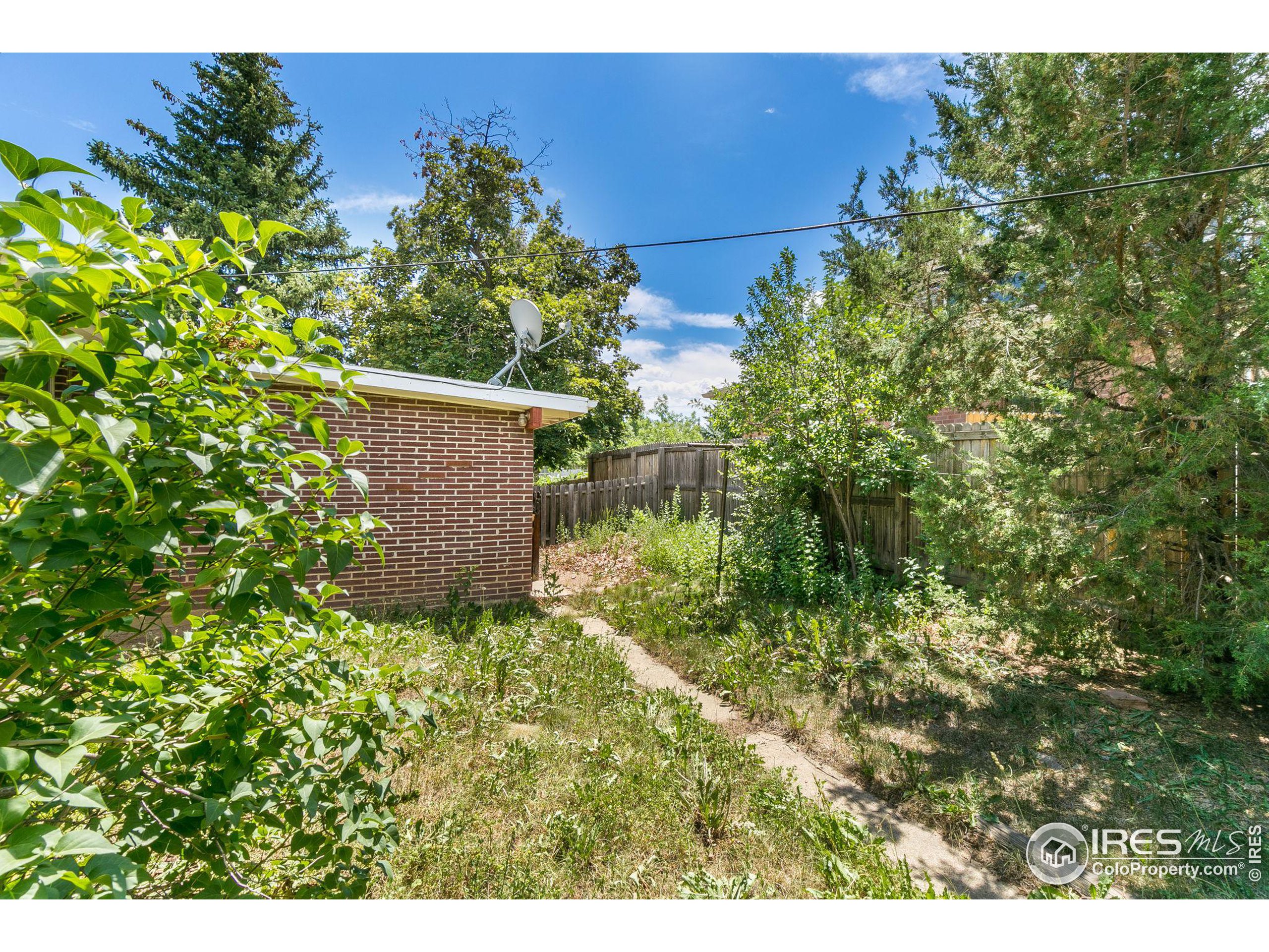 305 S 36th St
