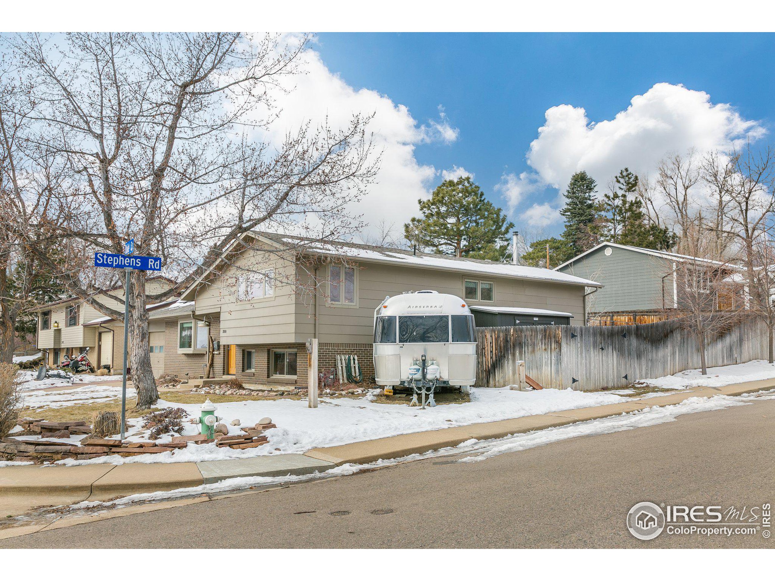 2810 Duke Cir