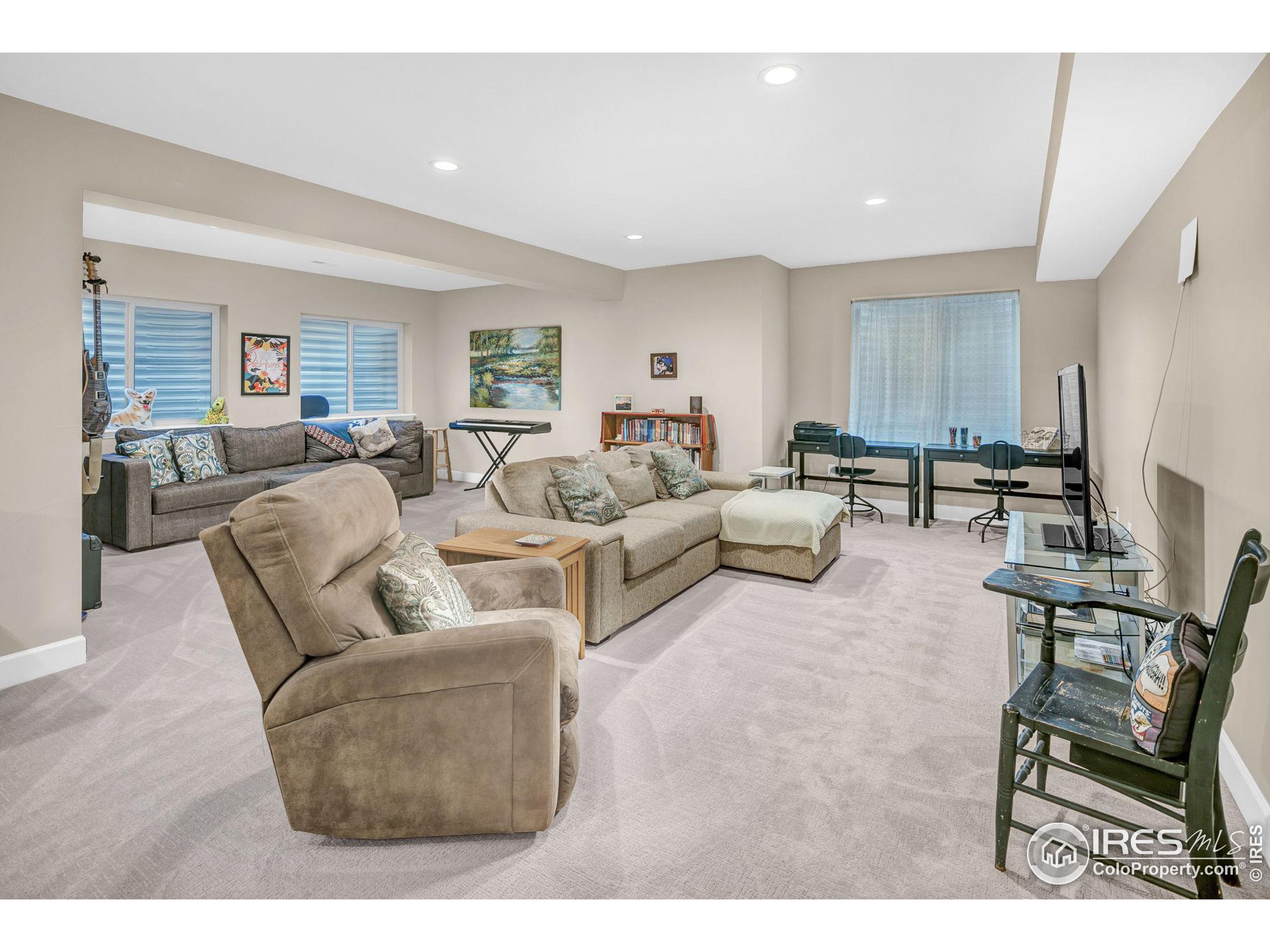 2309 Picadilly Cir