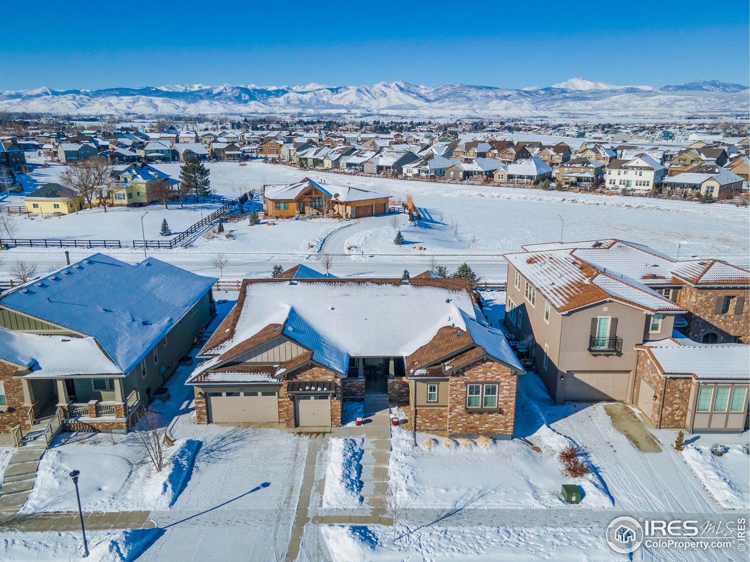 2309 Picadilly Cir