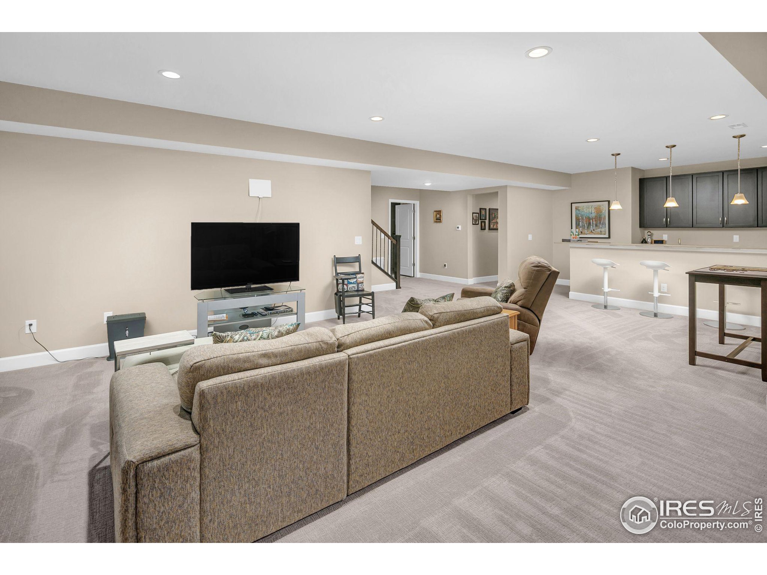2309 Picadilly Cir