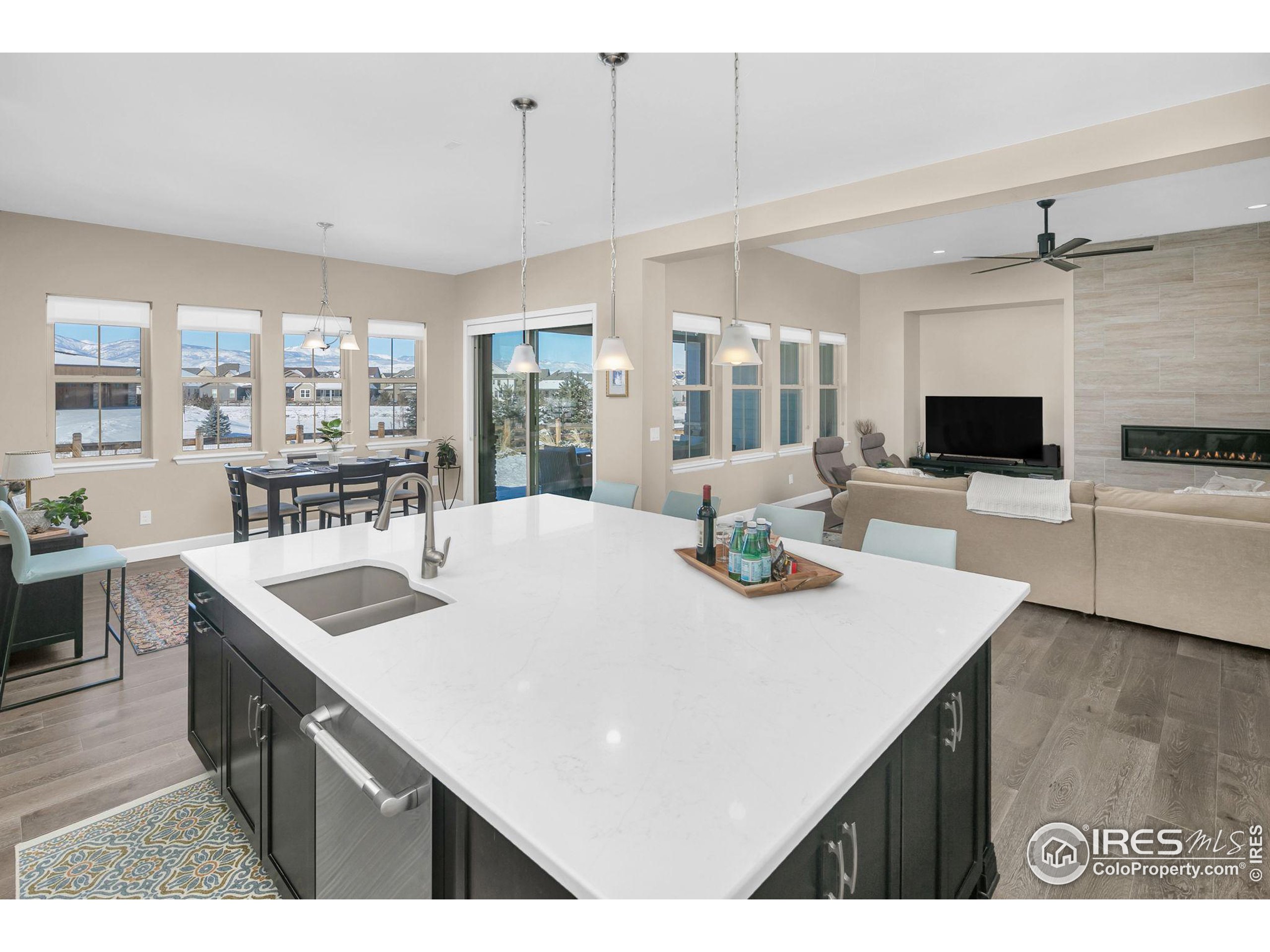 2309 Picadilly Cir