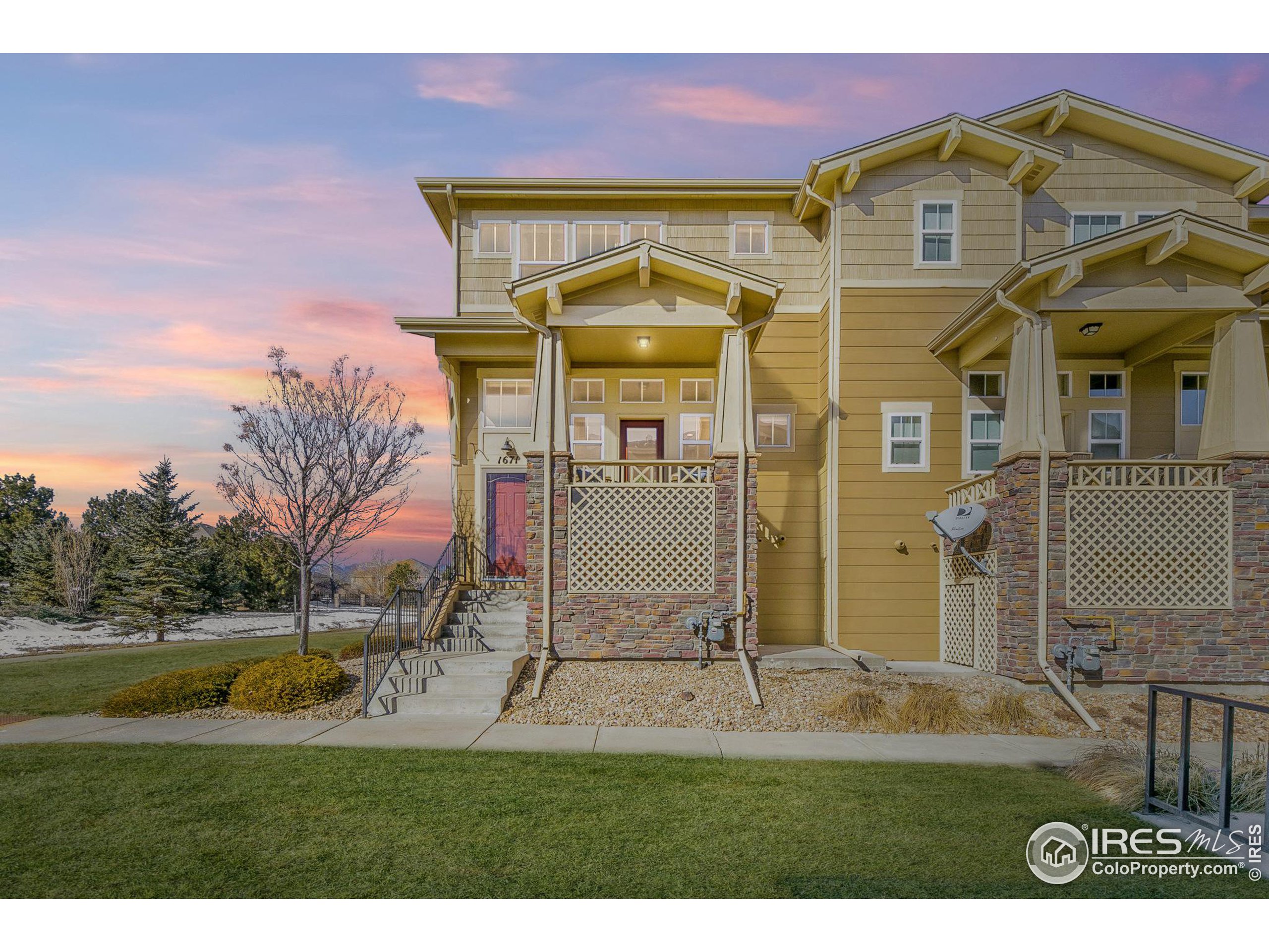 1671 Venice Ln