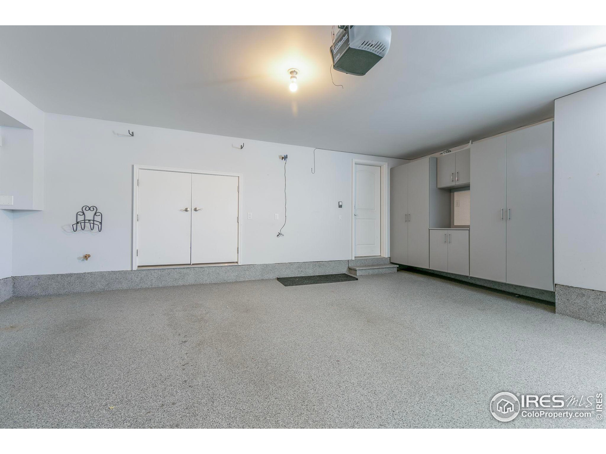 1671 Venice Ln