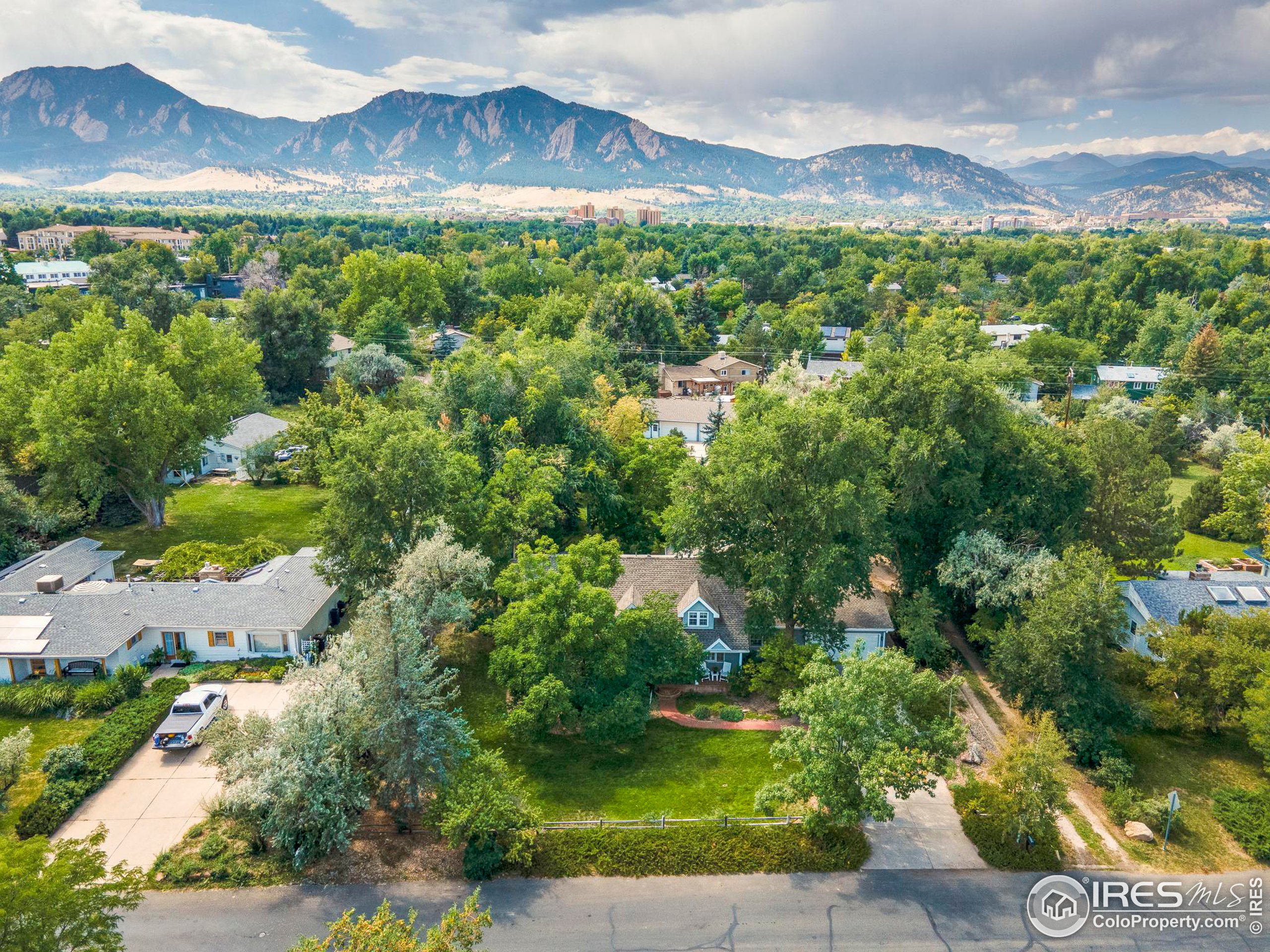 805 Brooklawn Dr