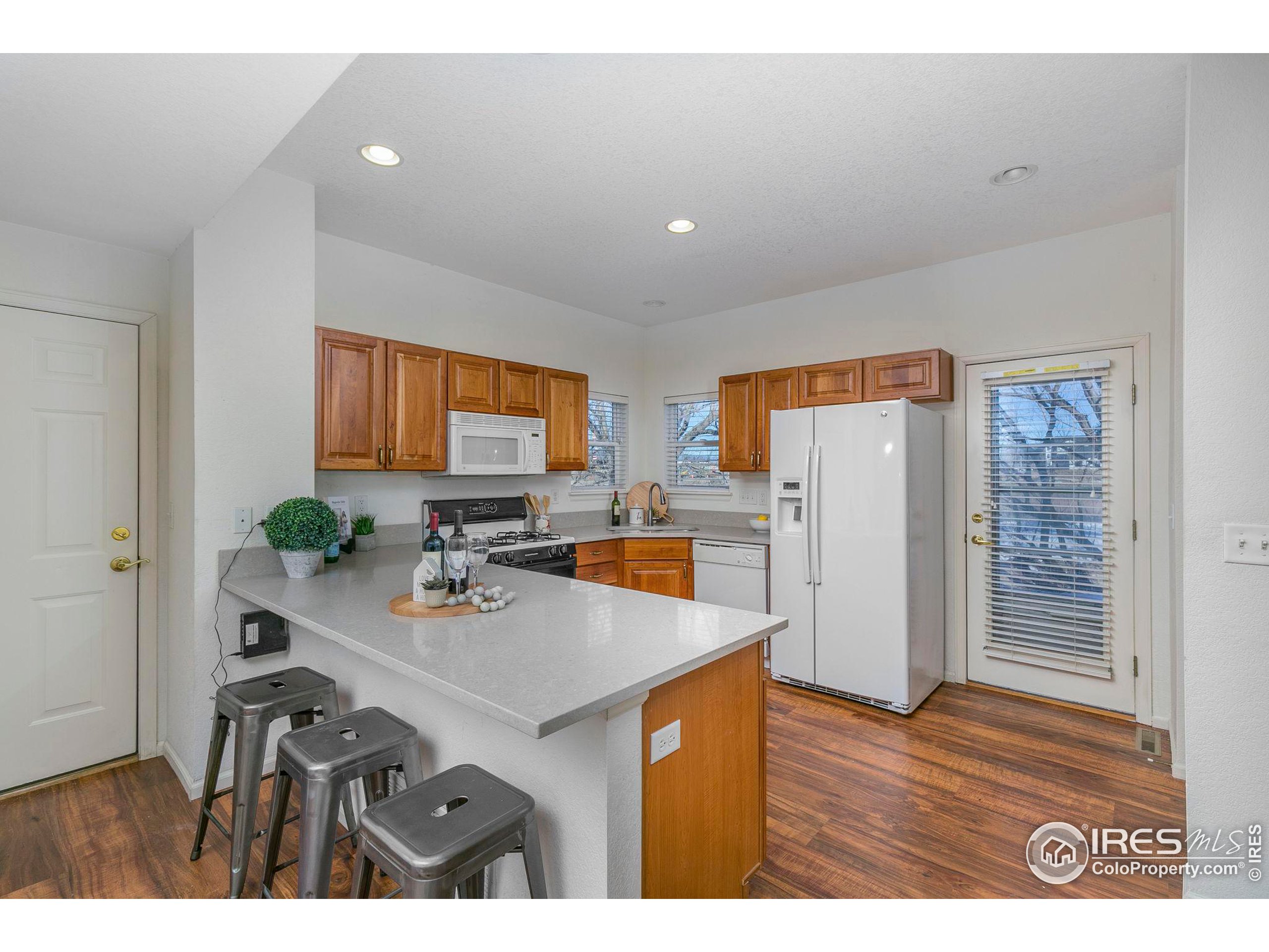 2225 Watersong Cir