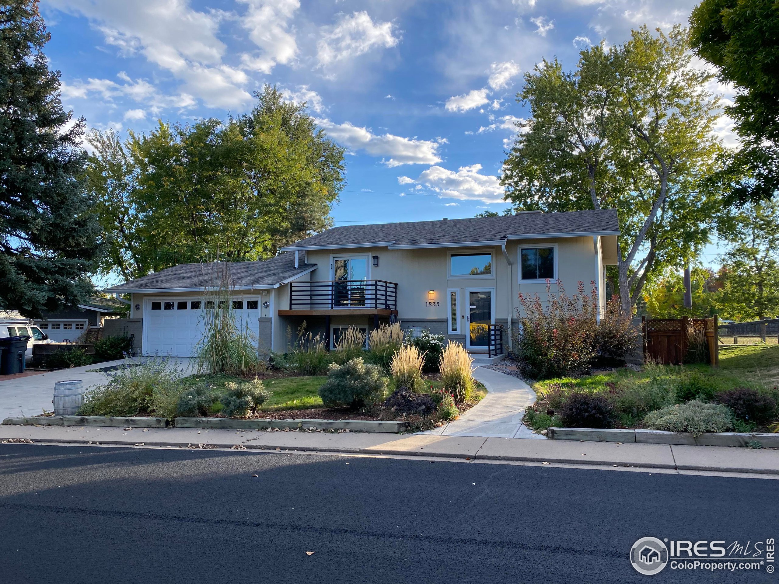 1235 Delphi Dr