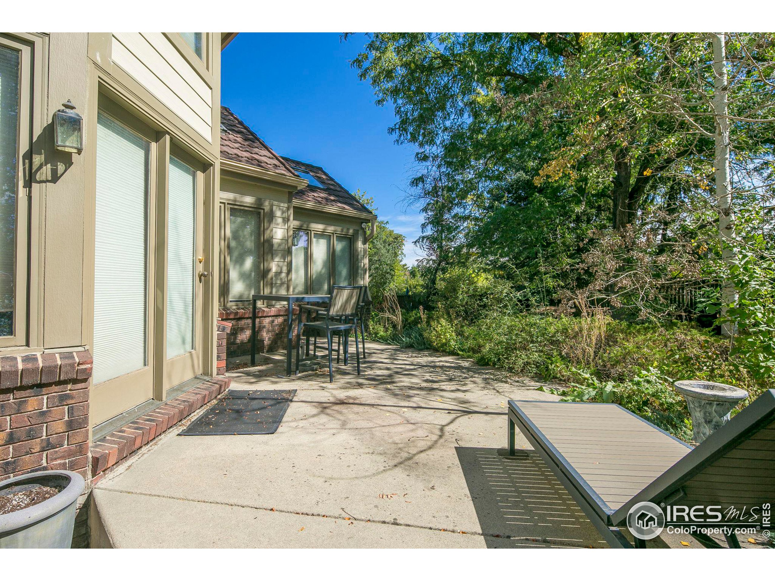 5322 Cypress Dr