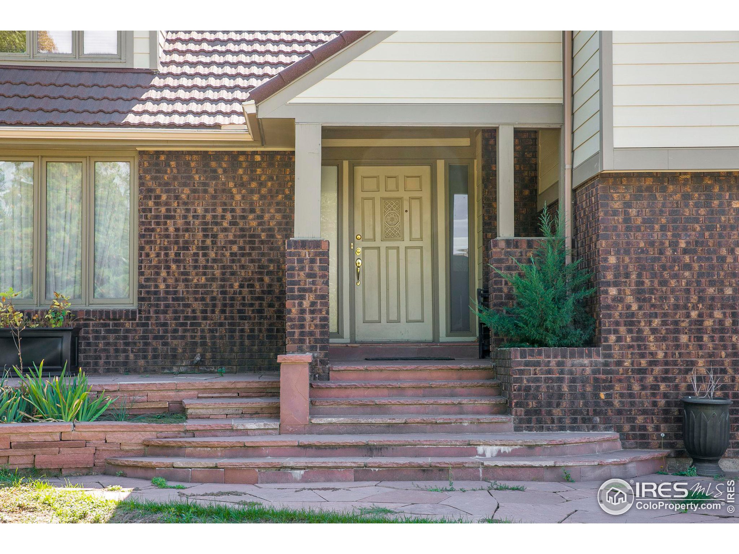 5322 Cypress Dr
