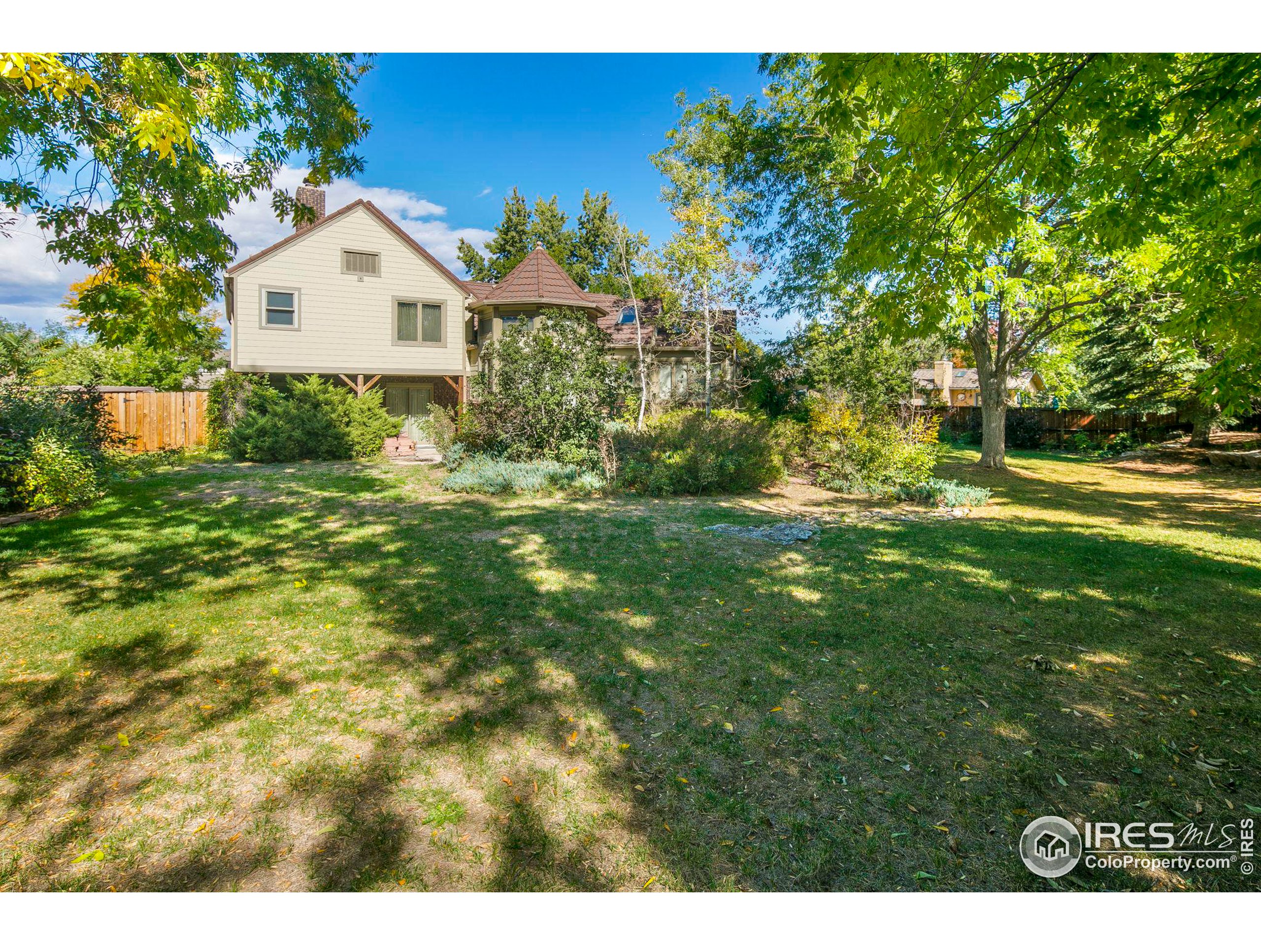 5322 Cypress Dr