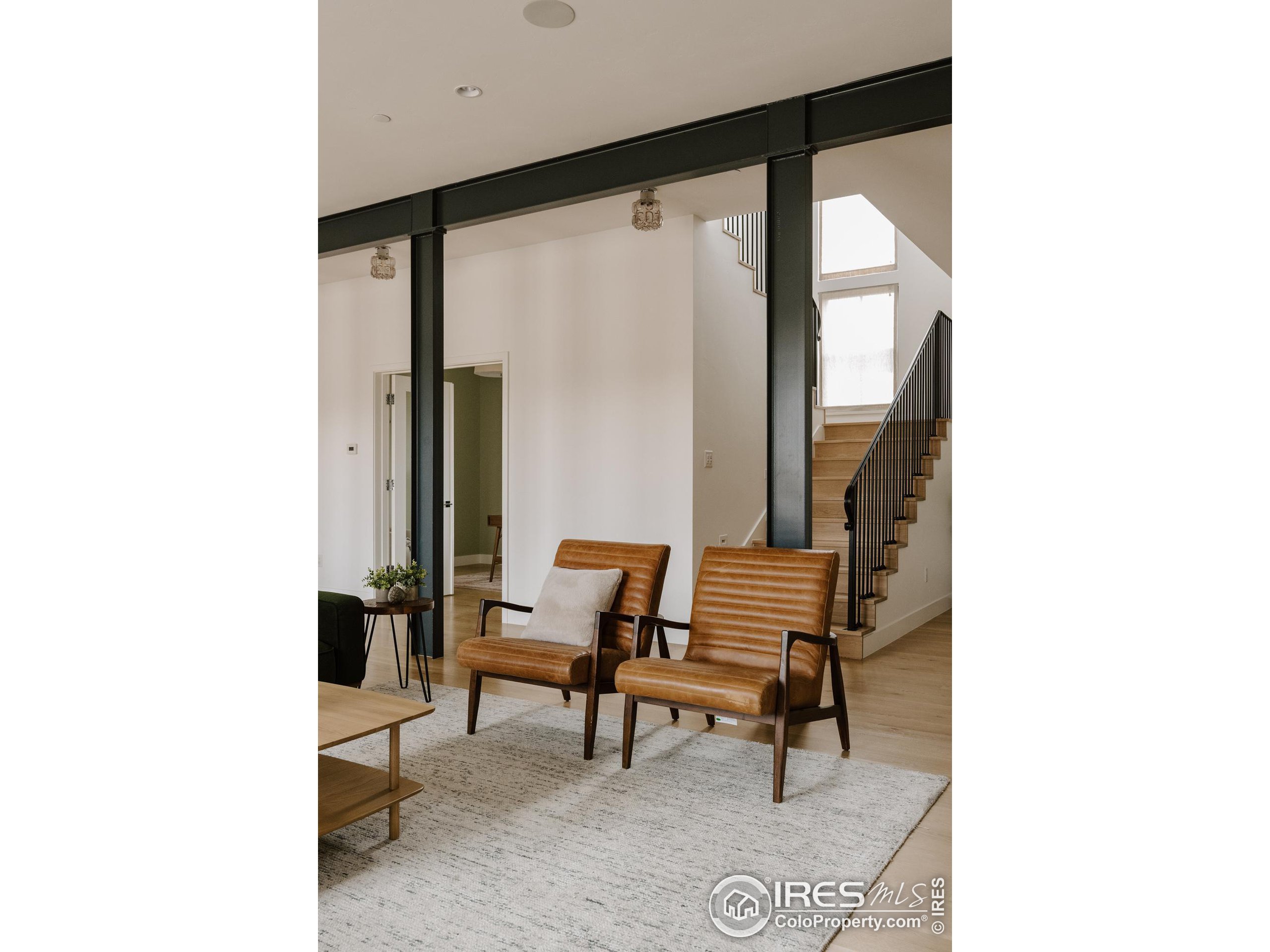 8661 Portico Ln