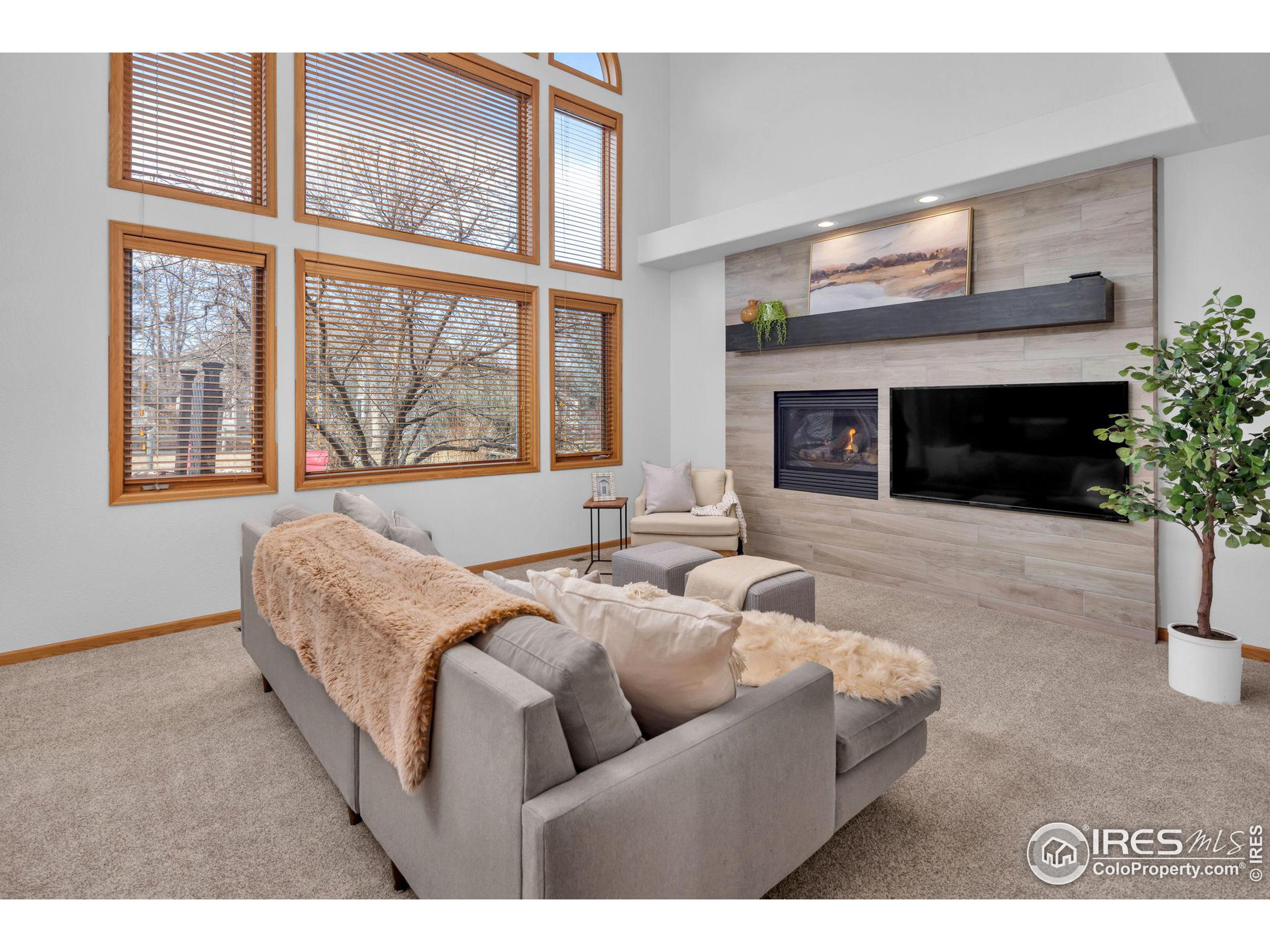 5431 Hunter Dr