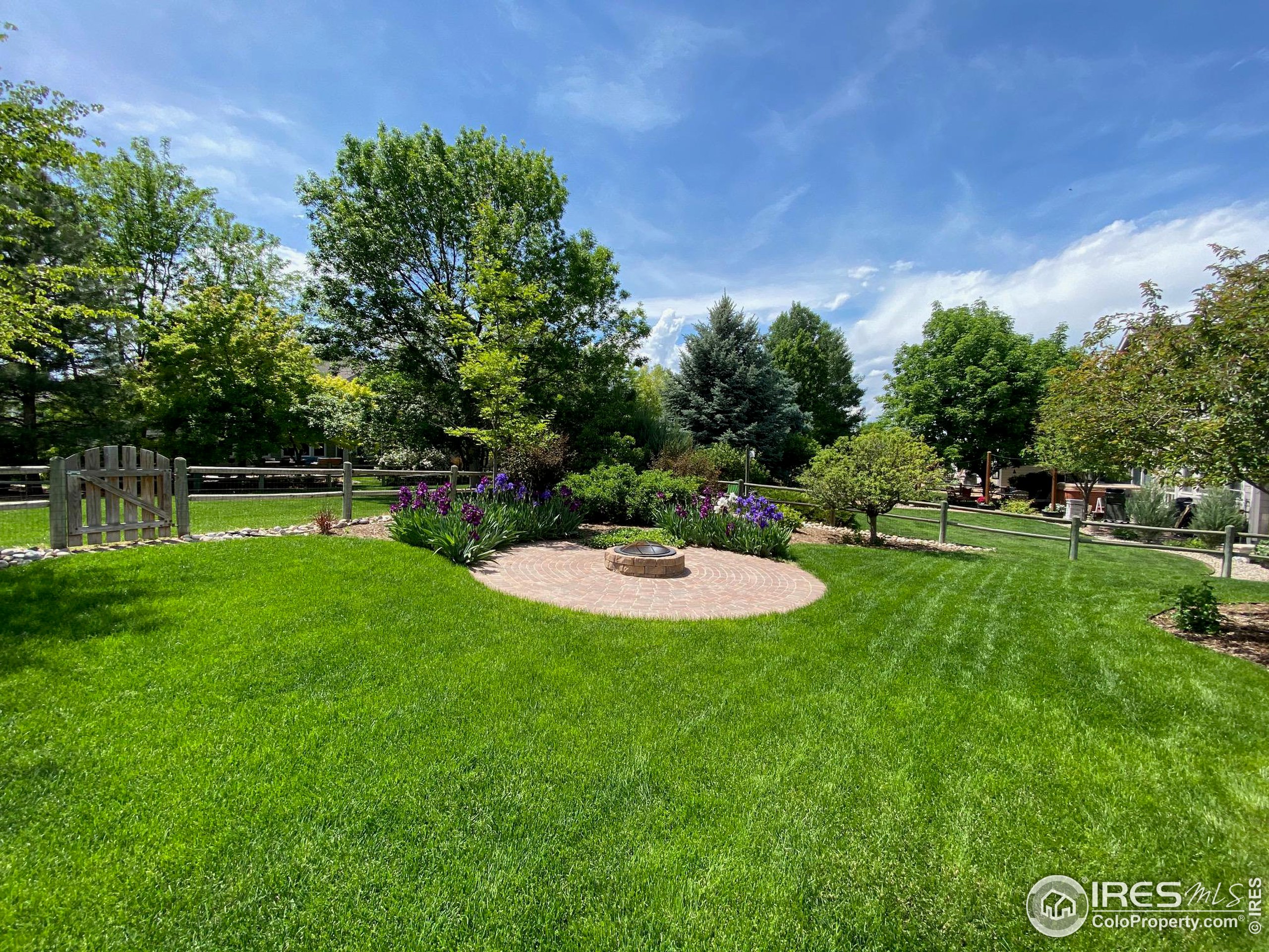 5431 Hunter Dr
